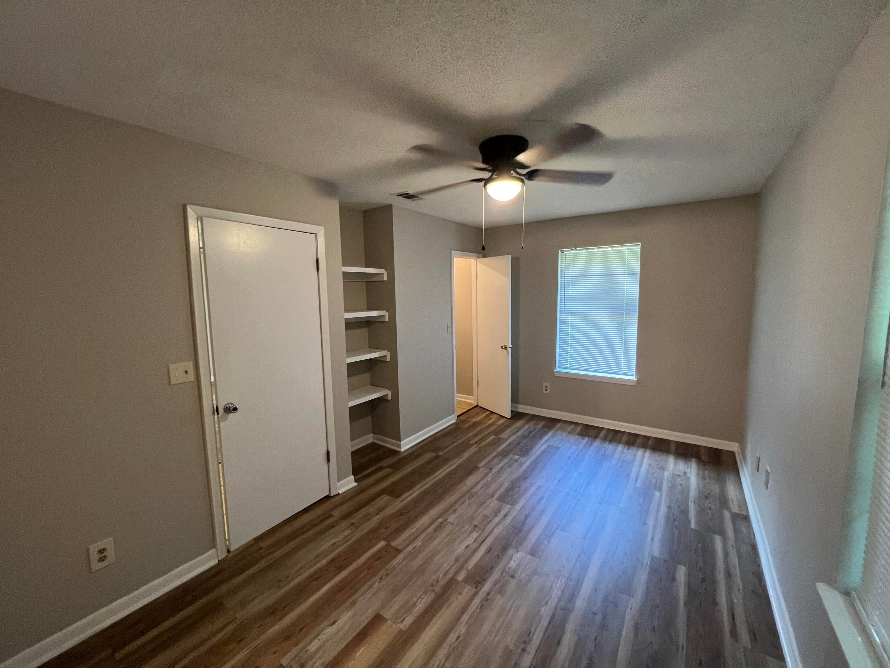 OAK PARK - Residential Lease