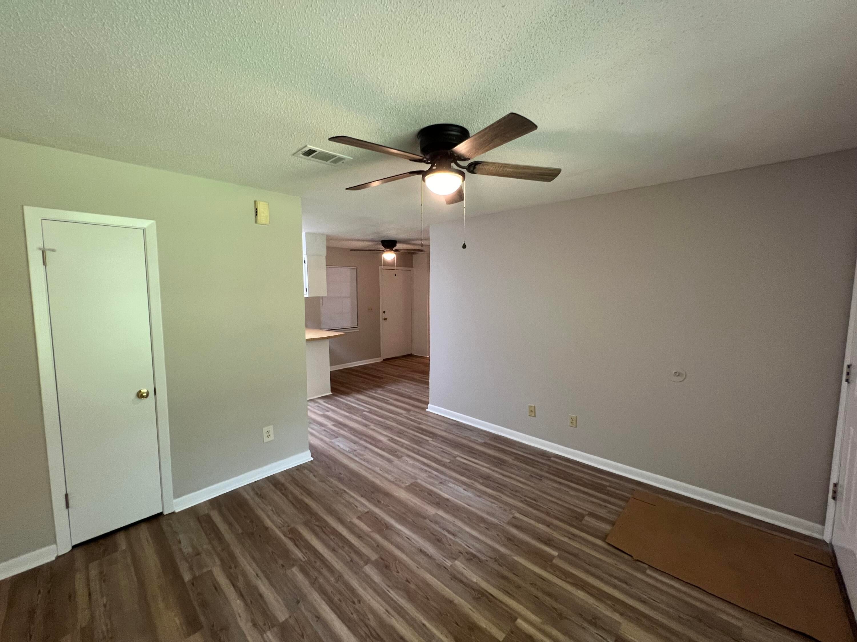 OAK PARK - Residential Lease