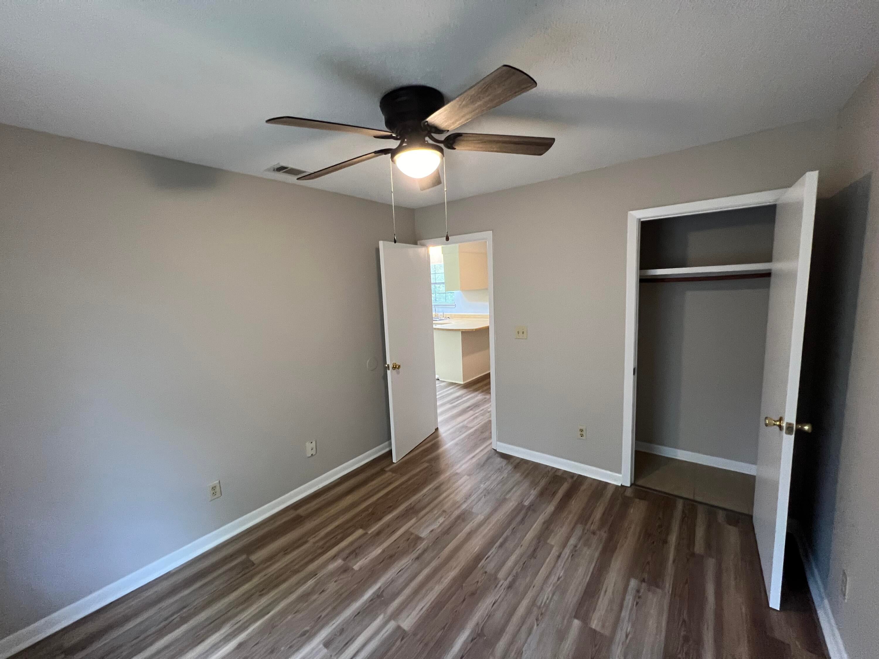 OAK PARK - Residential Lease