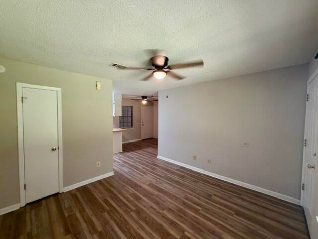 OAK PARK - Residential Lease