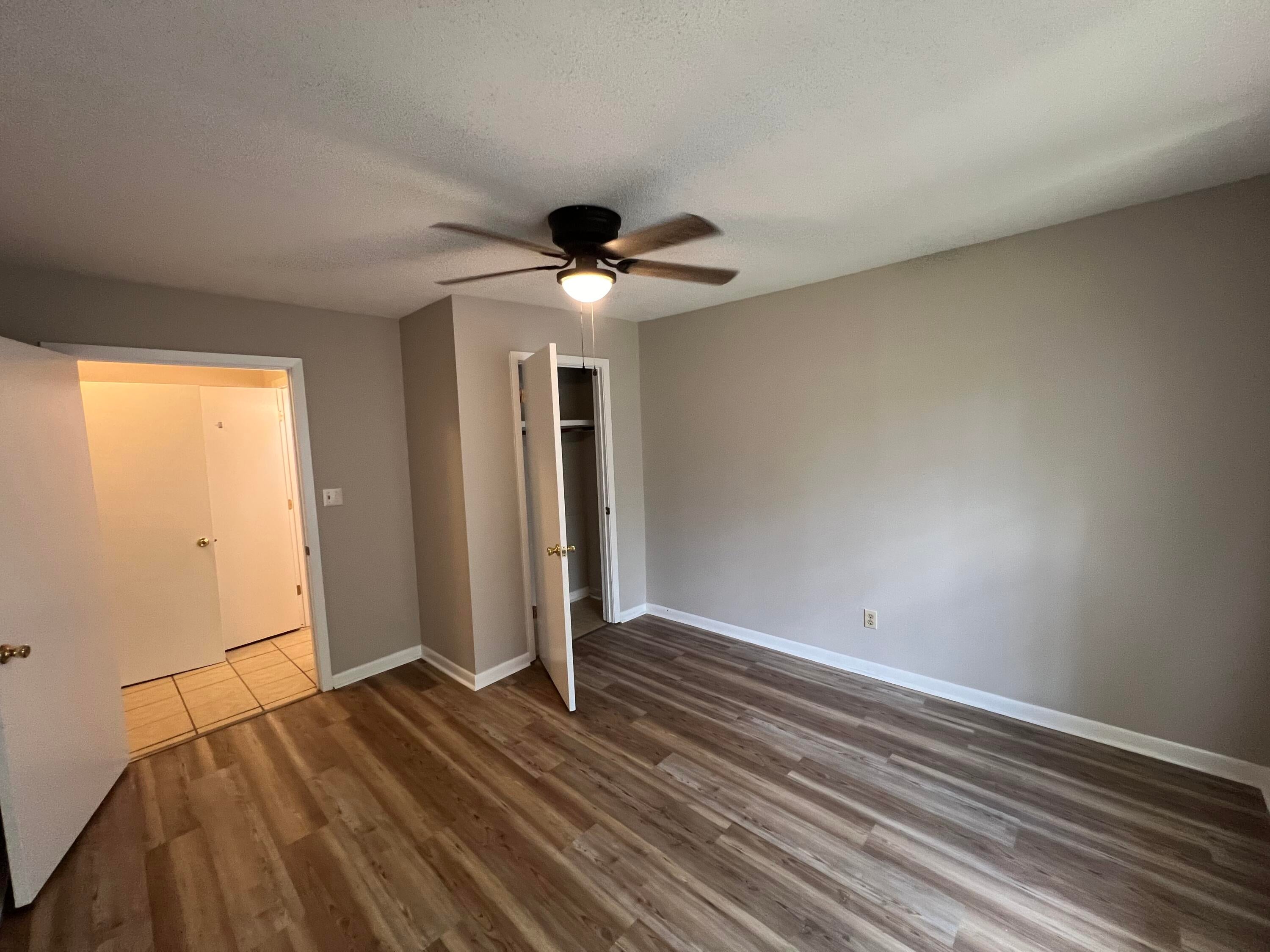 OAK PARK - Residential Lease