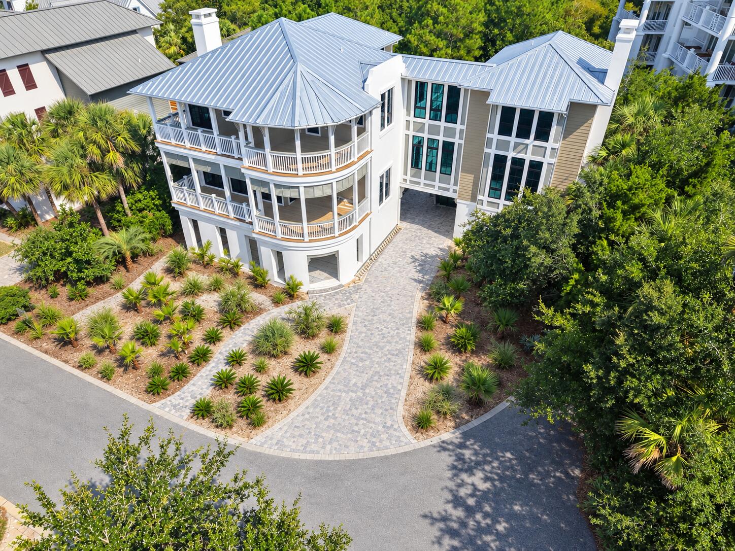 RETREAT THE - Residential