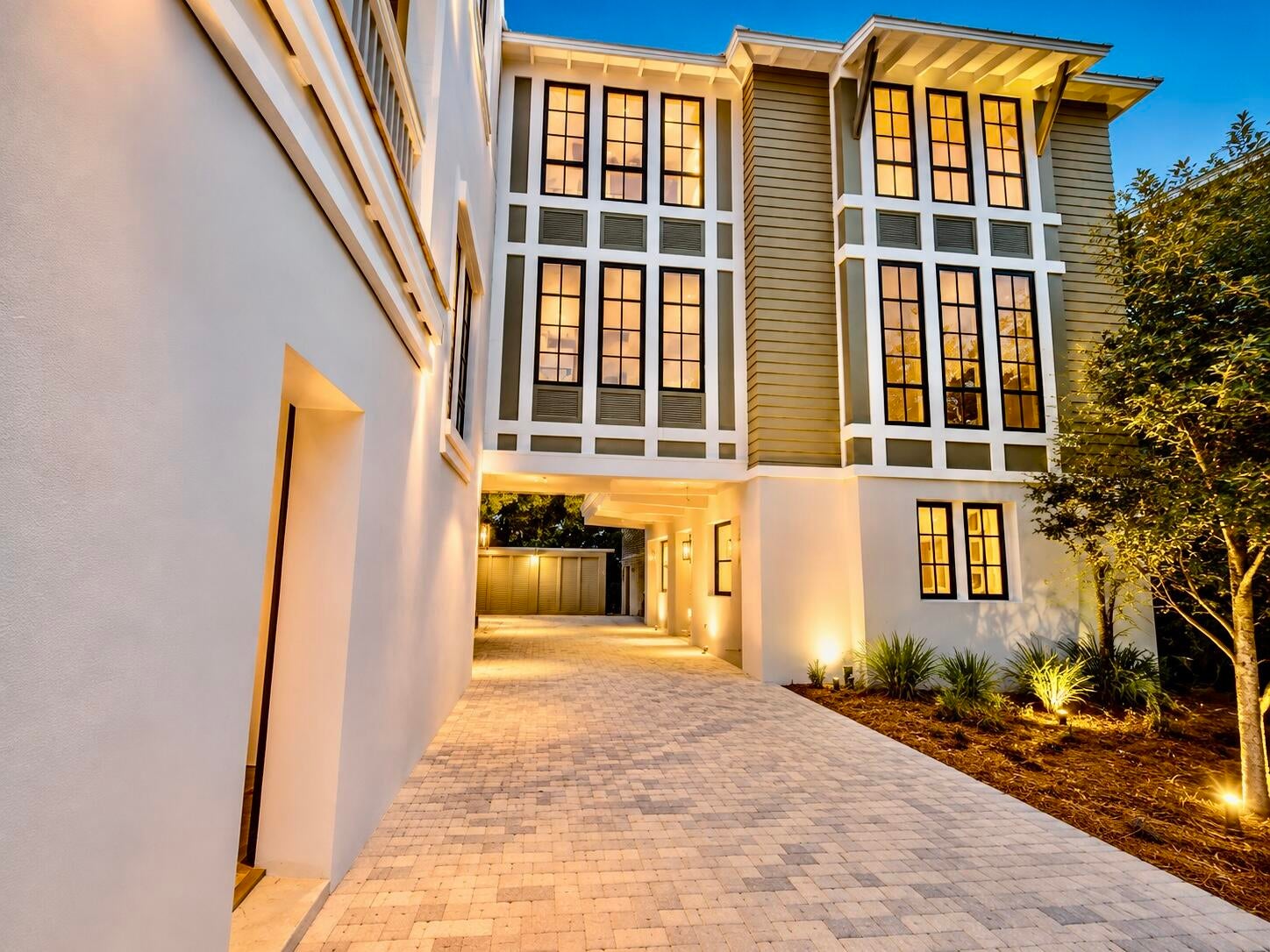 RETREAT THE - Residential