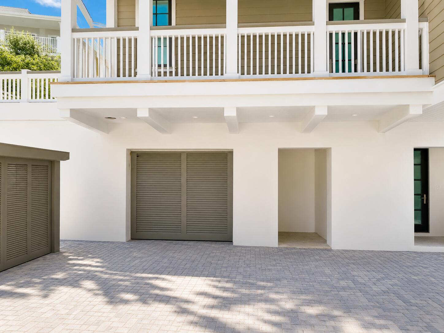 RETREAT THE - Residential