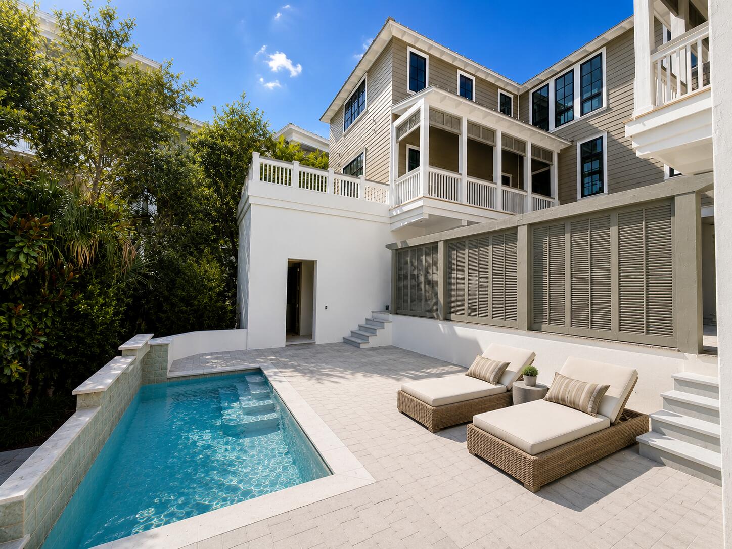 RETREAT THE - Residential