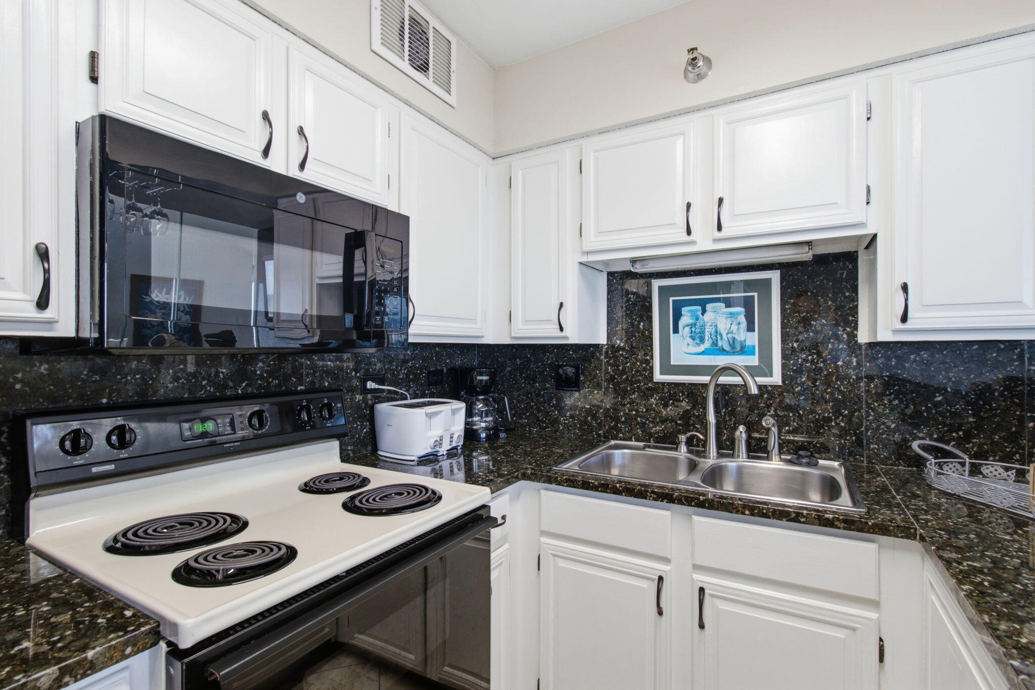 MAINSAIL CONDO PH 3 - Residential