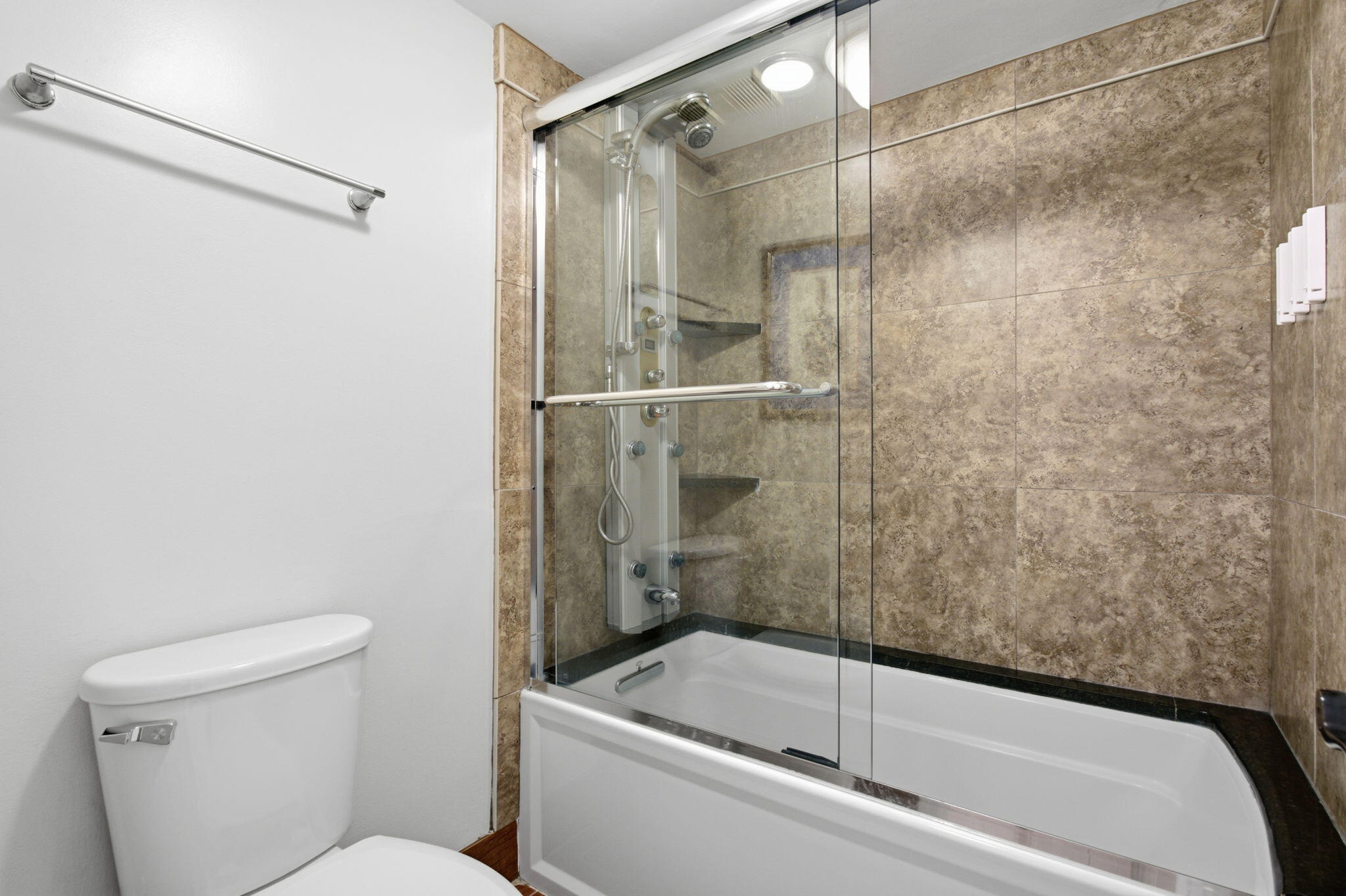 MAINSAIL CONDO PH 3 - Residential