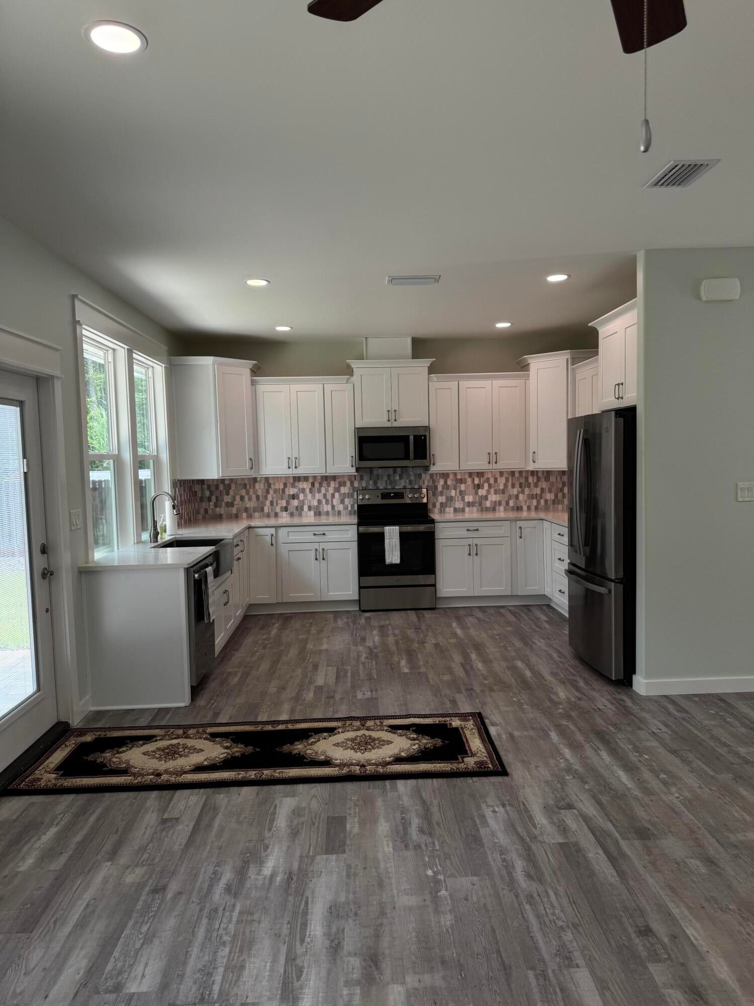 ELIZABETH FARMS 5TH ADDN UNREC - Residential