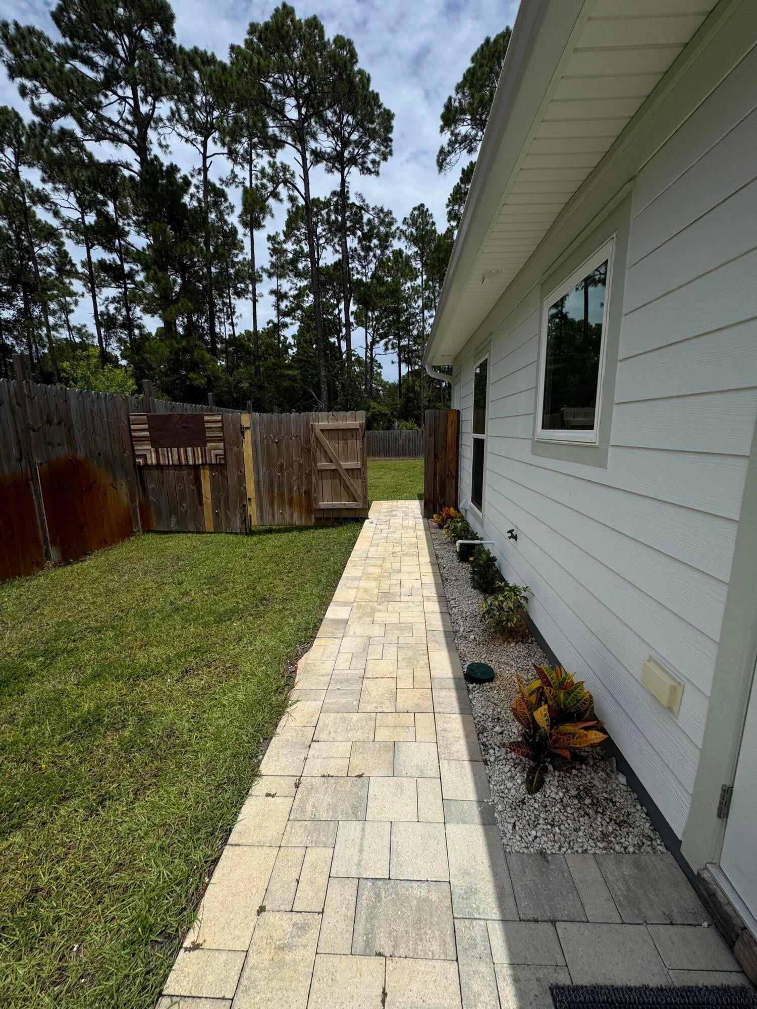 ELIZABETH FARMS 5TH ADDN UNREC - Residential