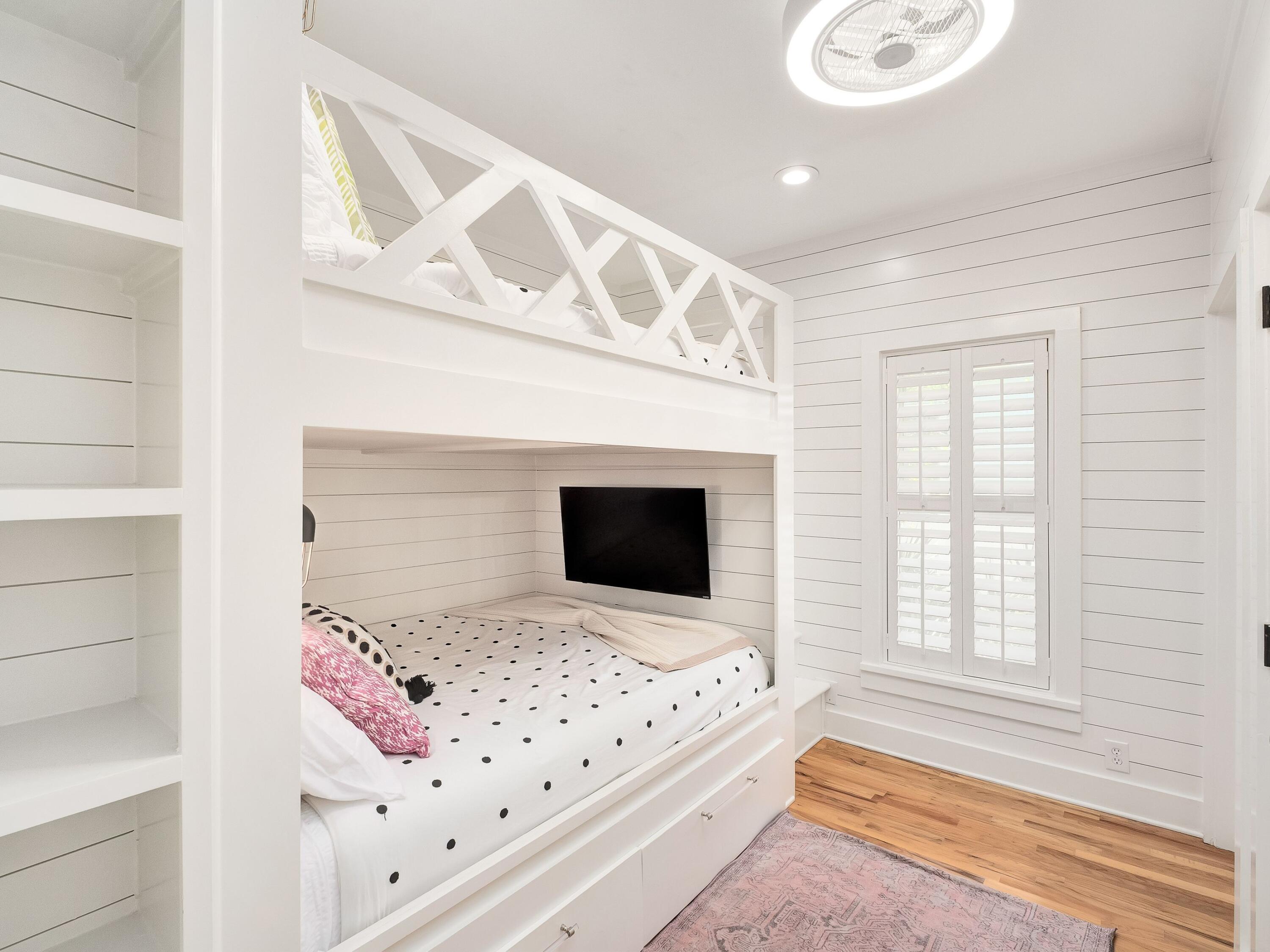 MAGNOLIA COTTAGES BY THE SEA - Residential