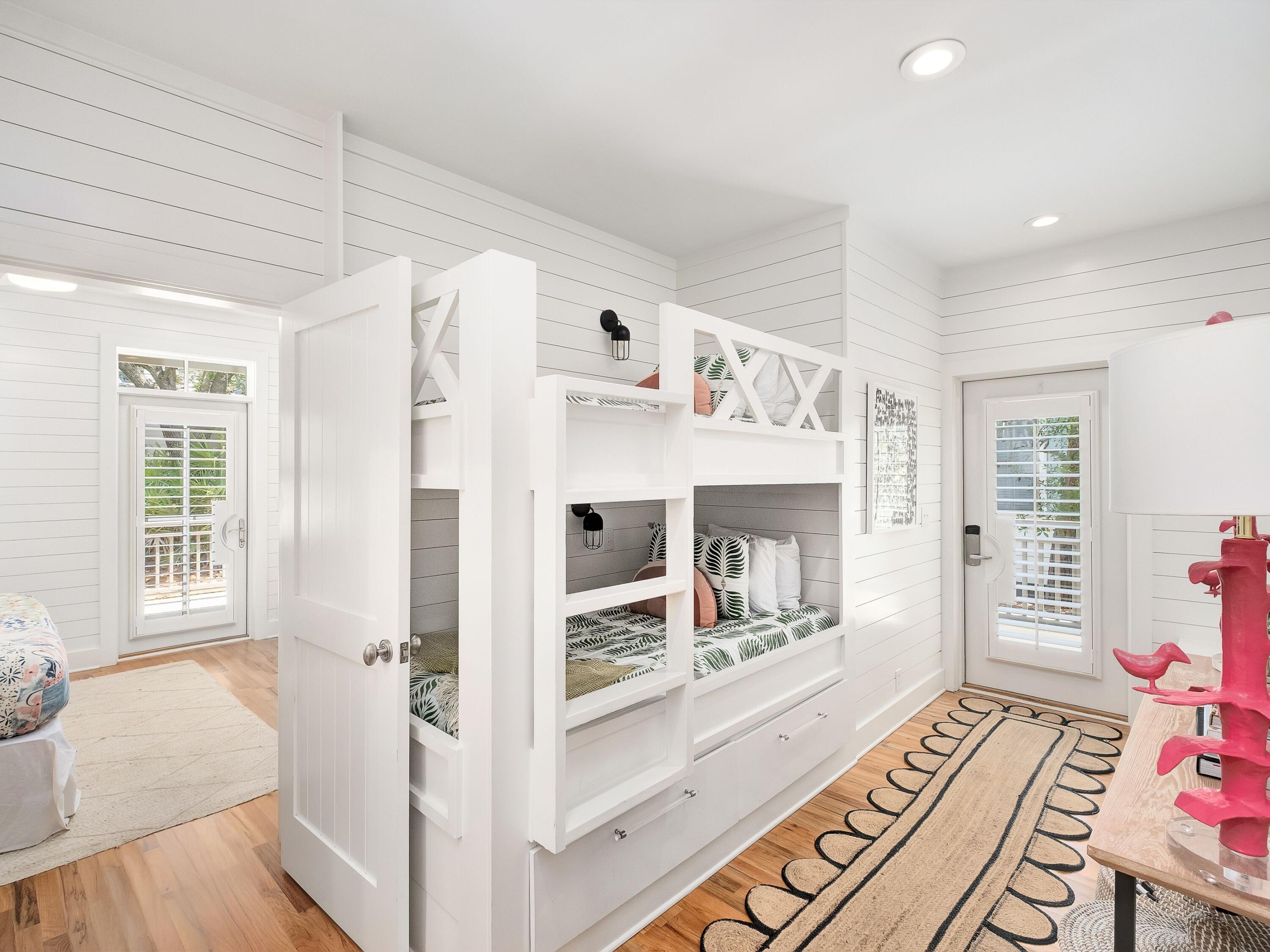 MAGNOLIA COTTAGES BY THE SEA - Residential