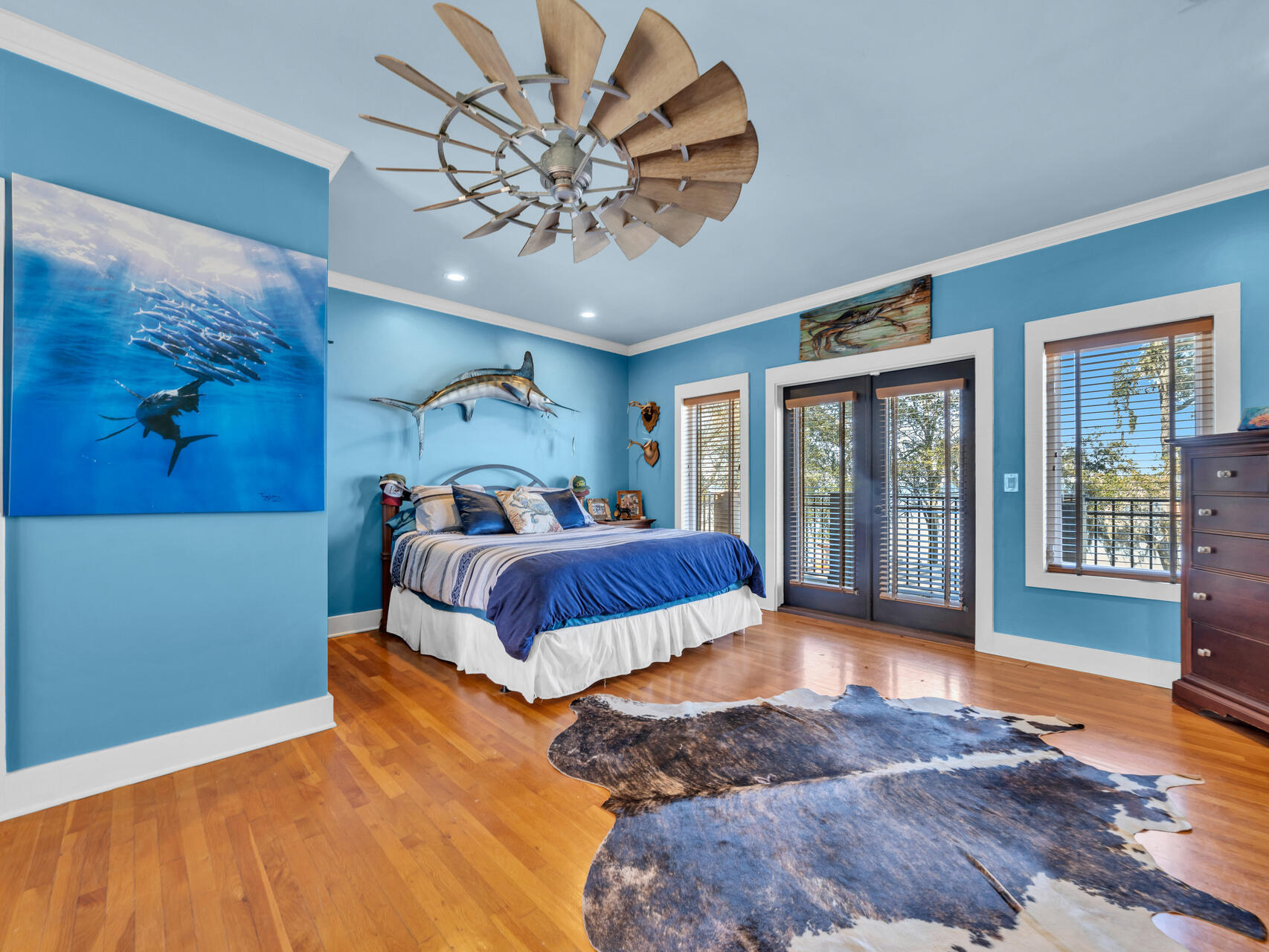 PELICAN BAY - Residential