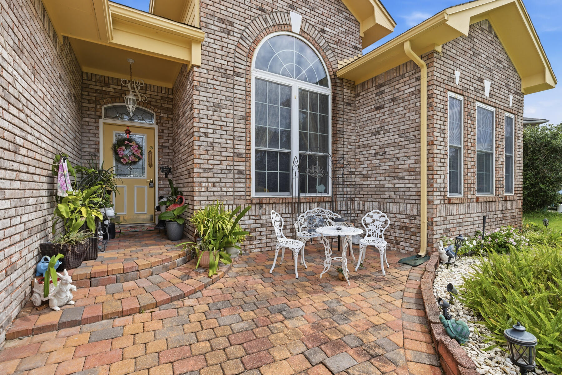 LAKE POINTE - Residential