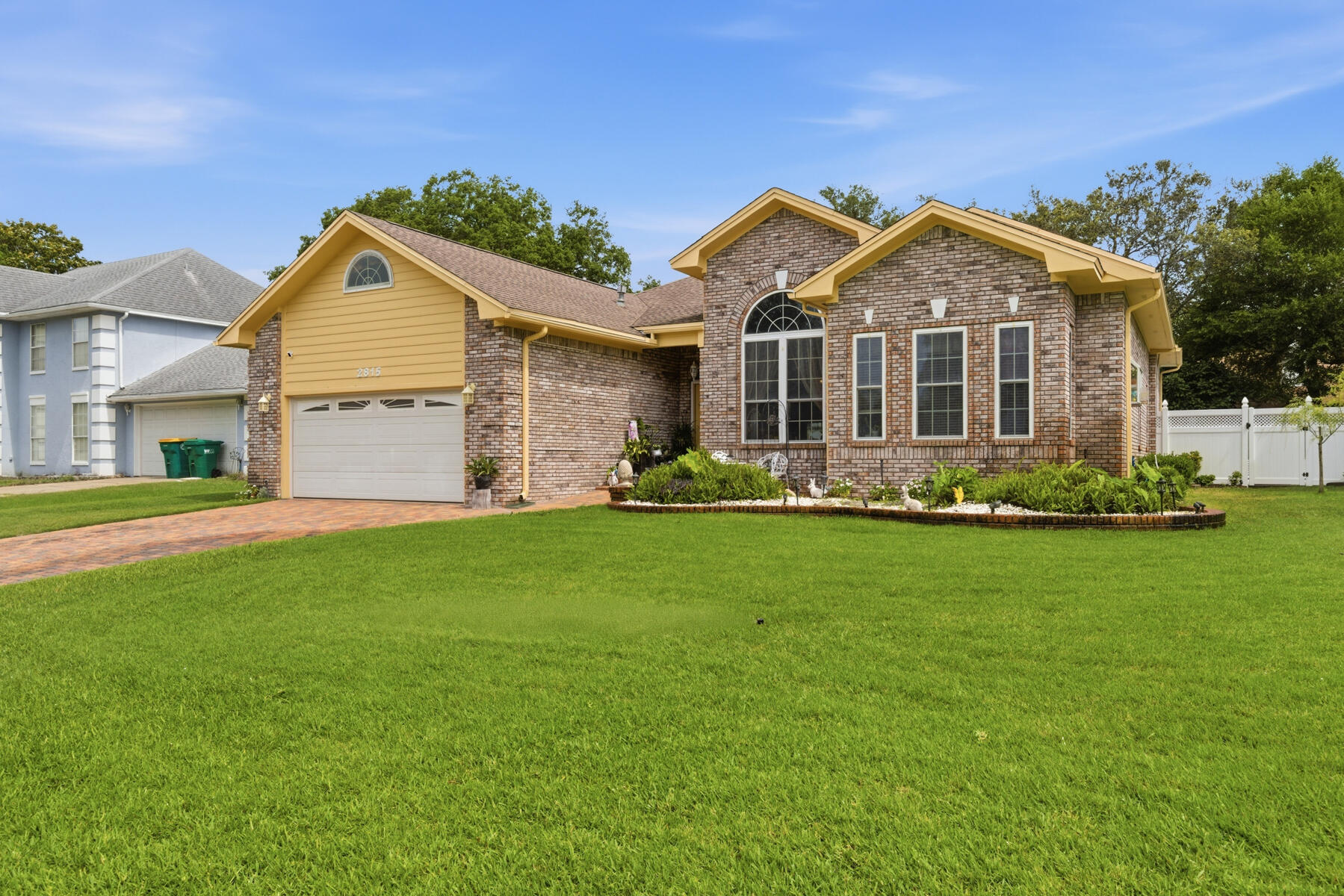 LAKE POINTE - Residential