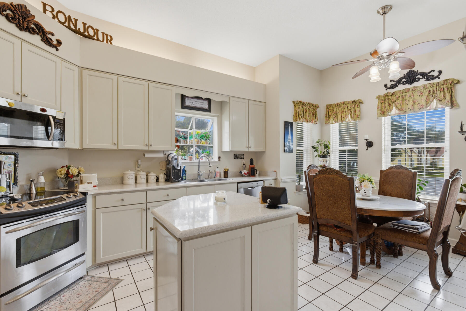 LAKE POINTE - Residential
