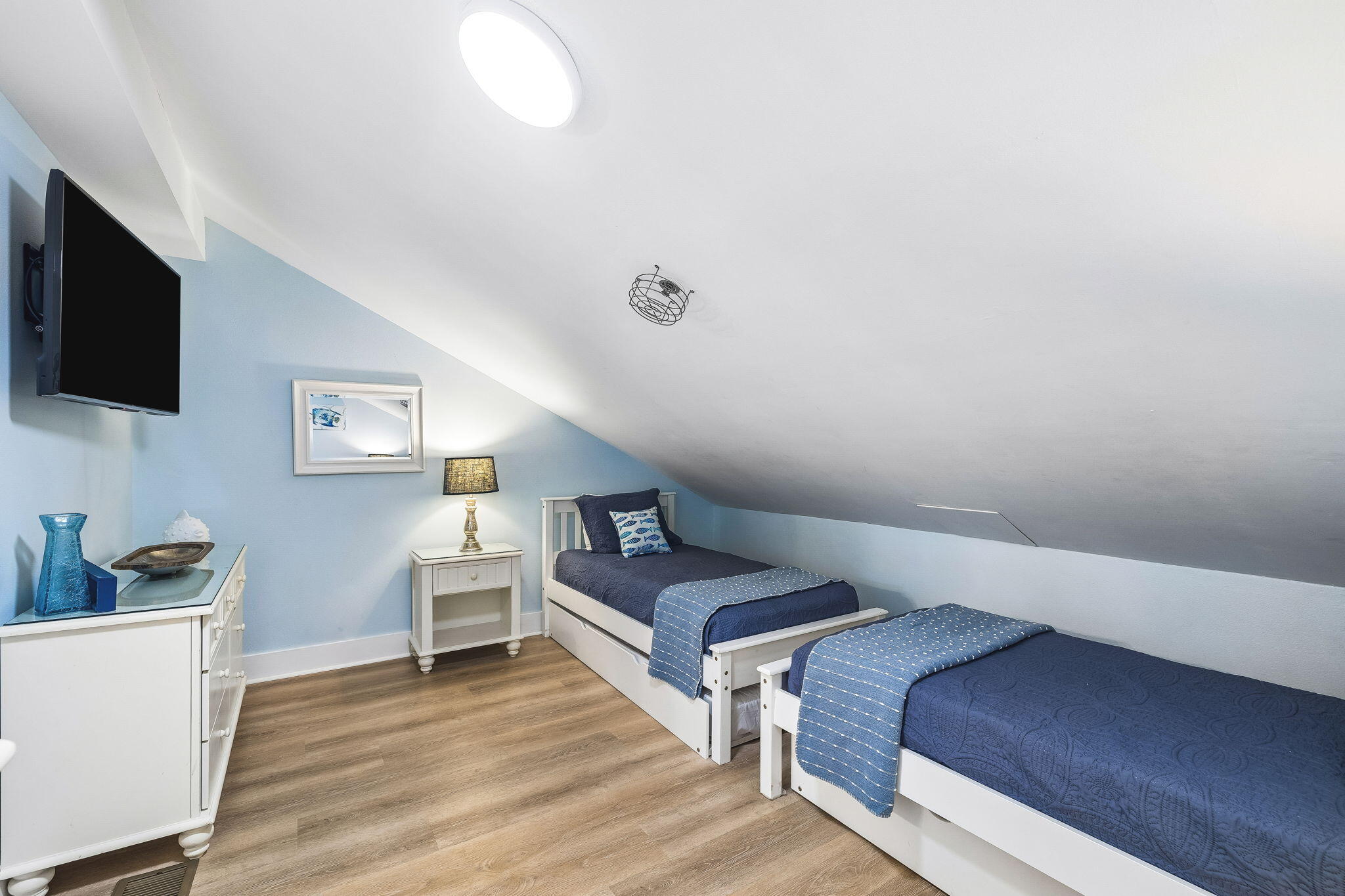 CRYSTAL SANDS CONDO - Residential