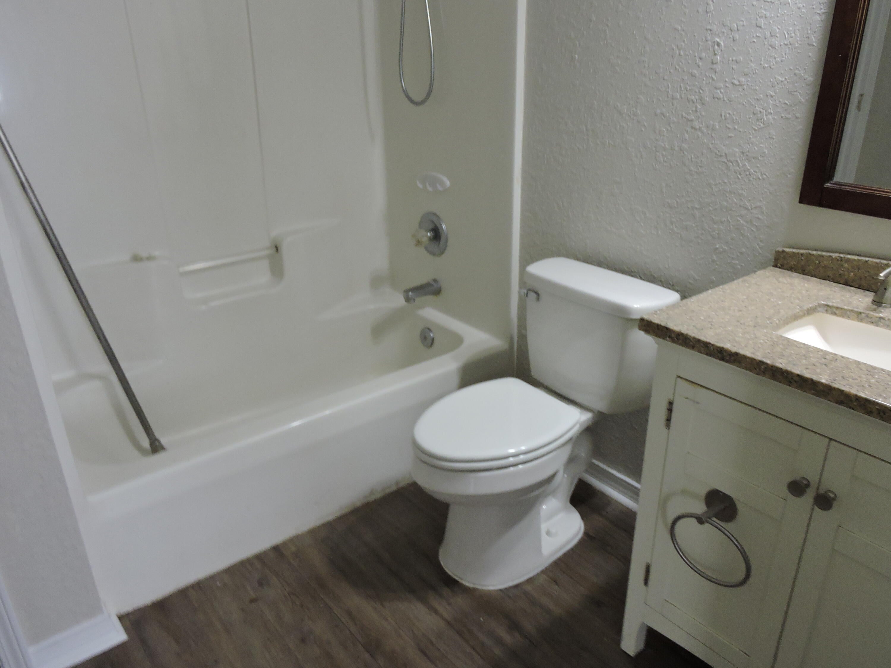 MORRIS ADDN TO CRESTVIEW - Residential Lease