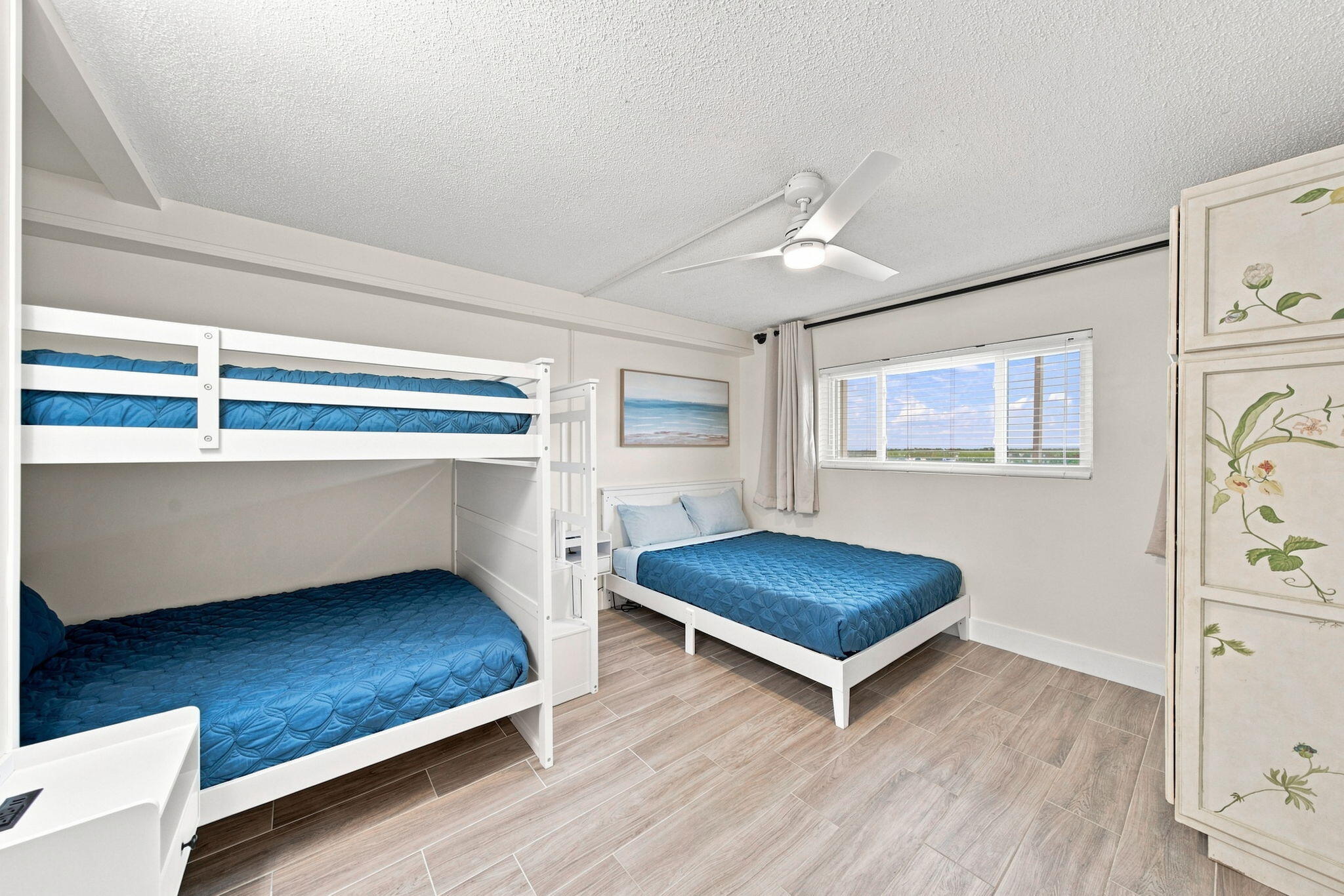 REGENCY TOWERS CONDO - Residential