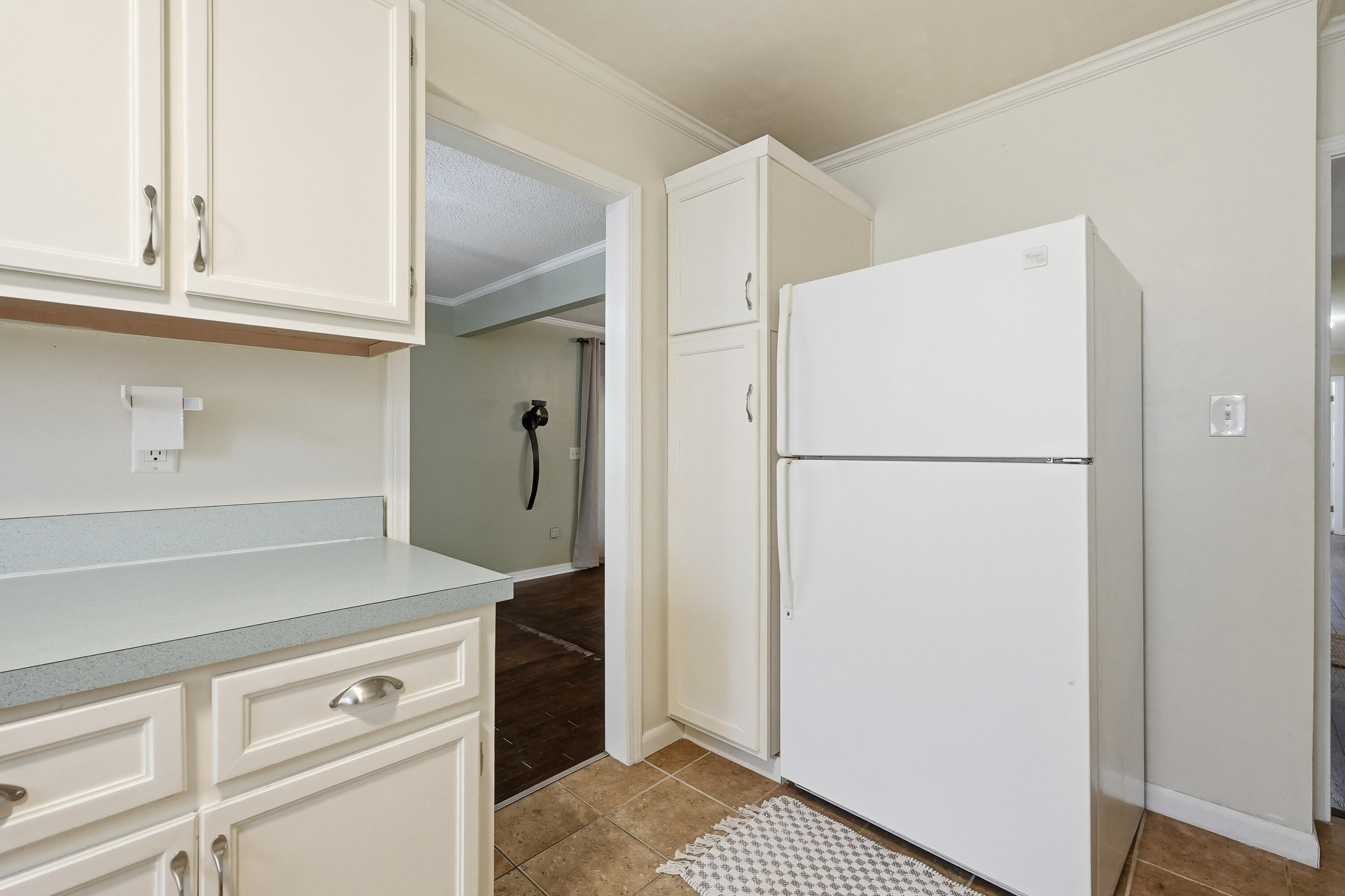 MARY ESTHER MANOR 1ST ADDN - Residential