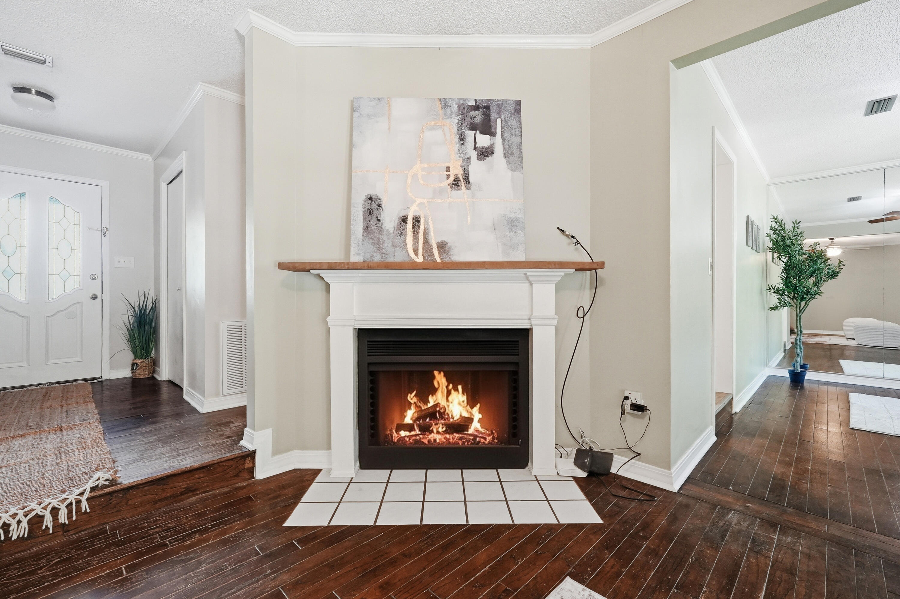 MARY ESTHER MANOR 1ST ADDN - Residential