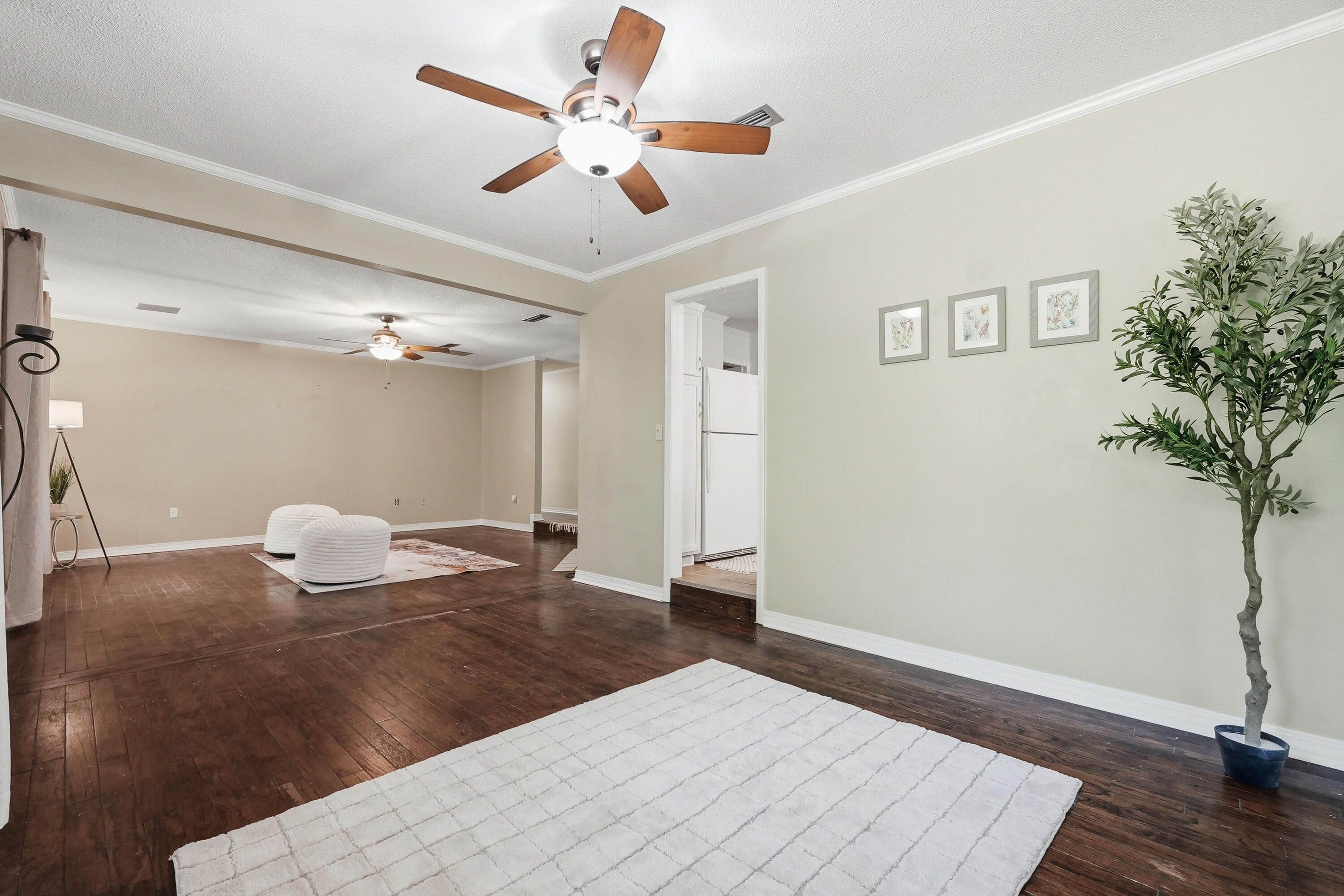 MARY ESTHER MANOR 1ST ADDN - Residential