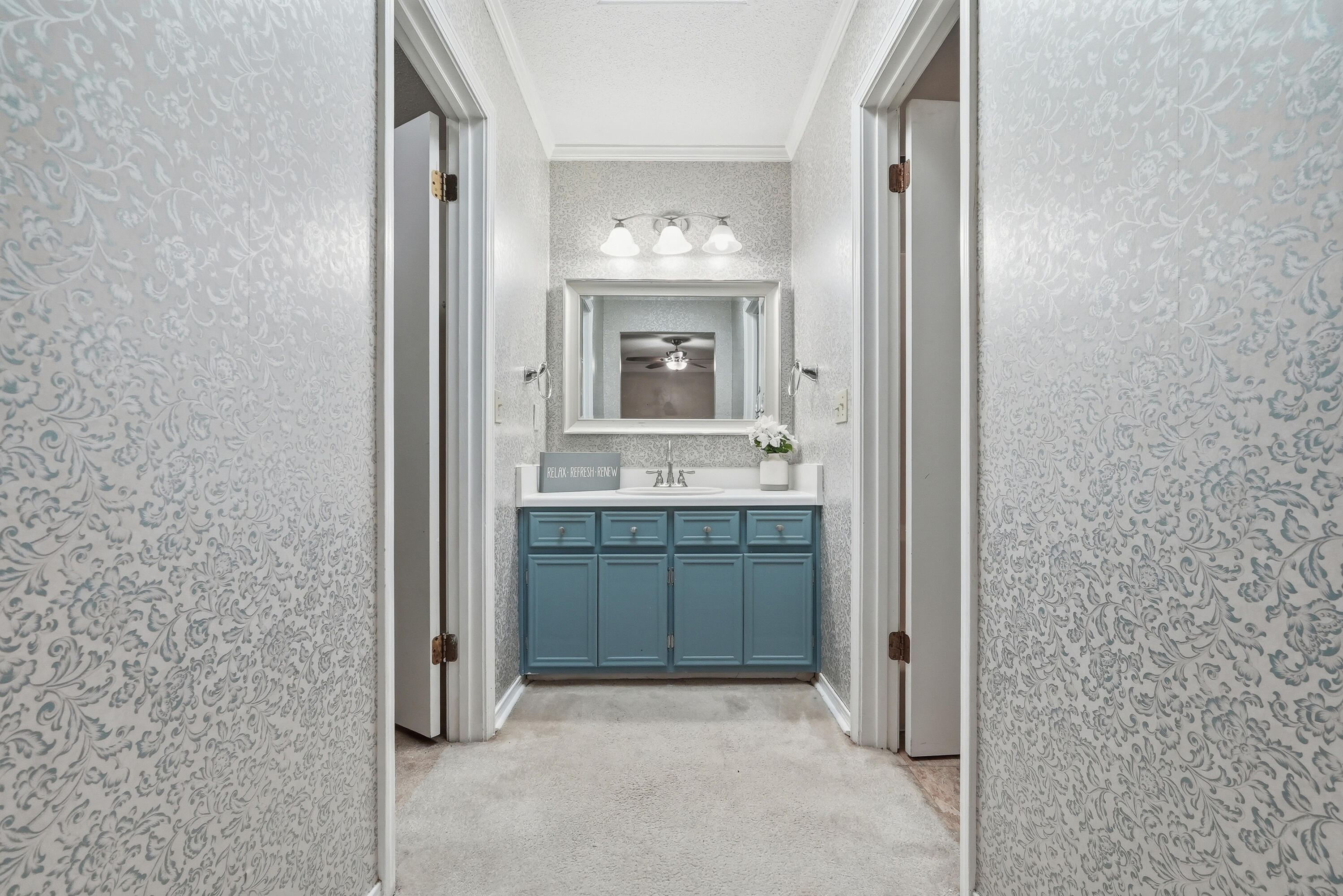 MARY ESTHER MANOR 1ST ADDN - Residential