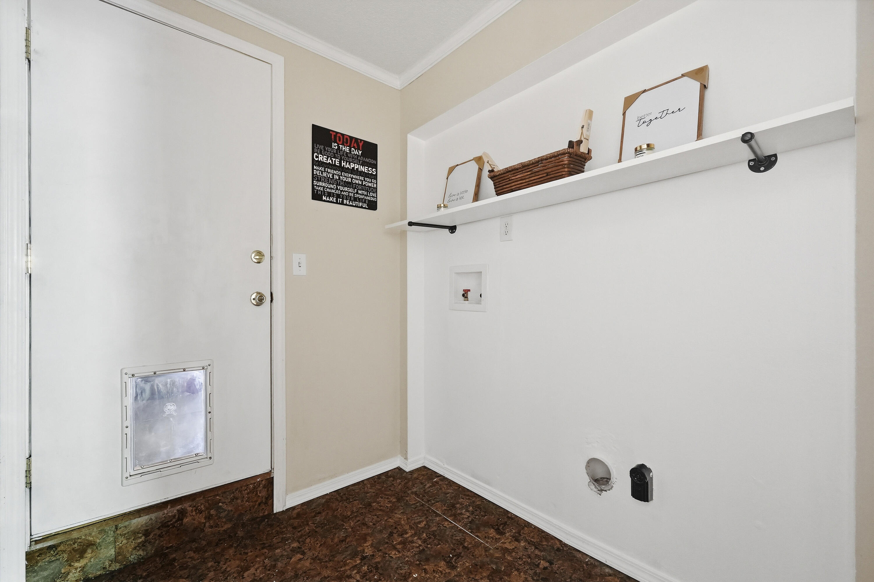 MARY ESTHER MANOR 1ST ADDN - Residential