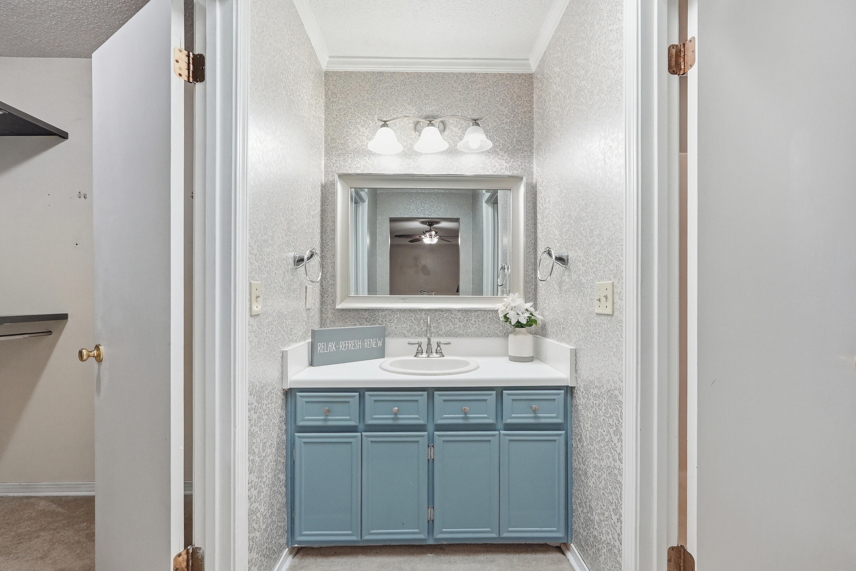 MARY ESTHER MANOR 1ST ADDN - Residential