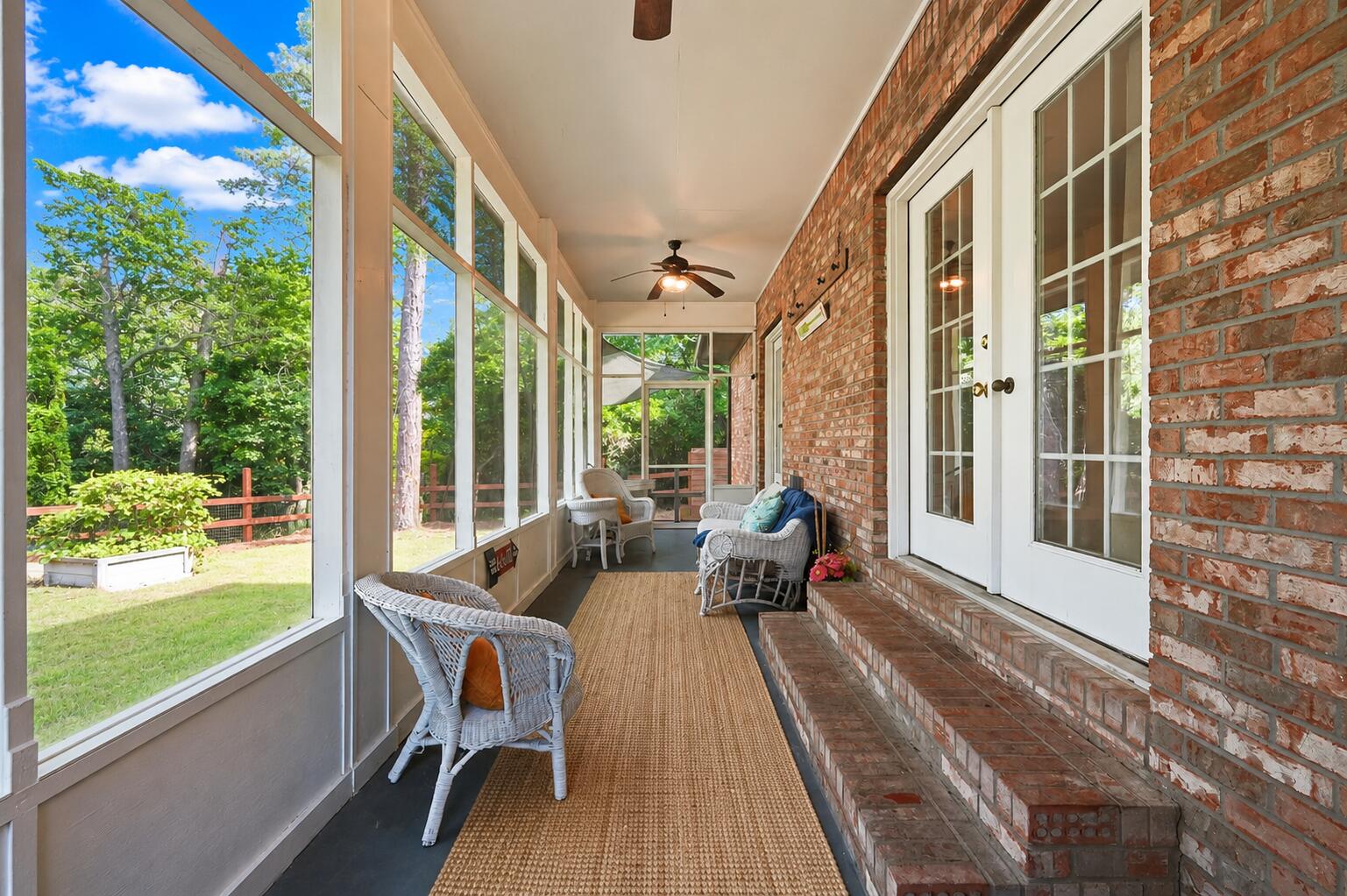 MARY ESTHER MANOR 1ST ADDN - Residential