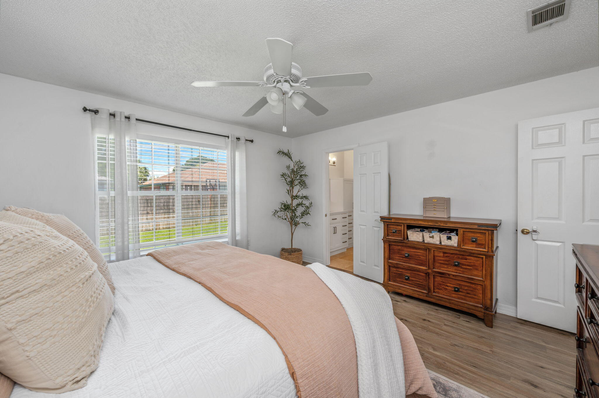 GULF MANOR 1ST ADDN - Residential