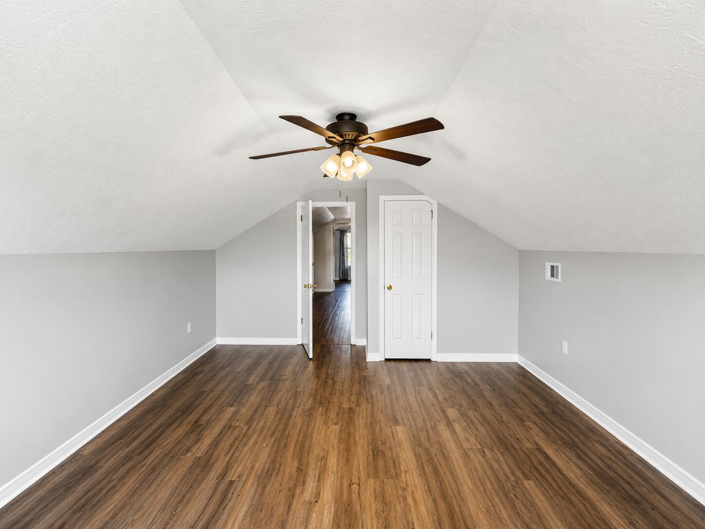 RIDGE WOOD MANOR - Residential