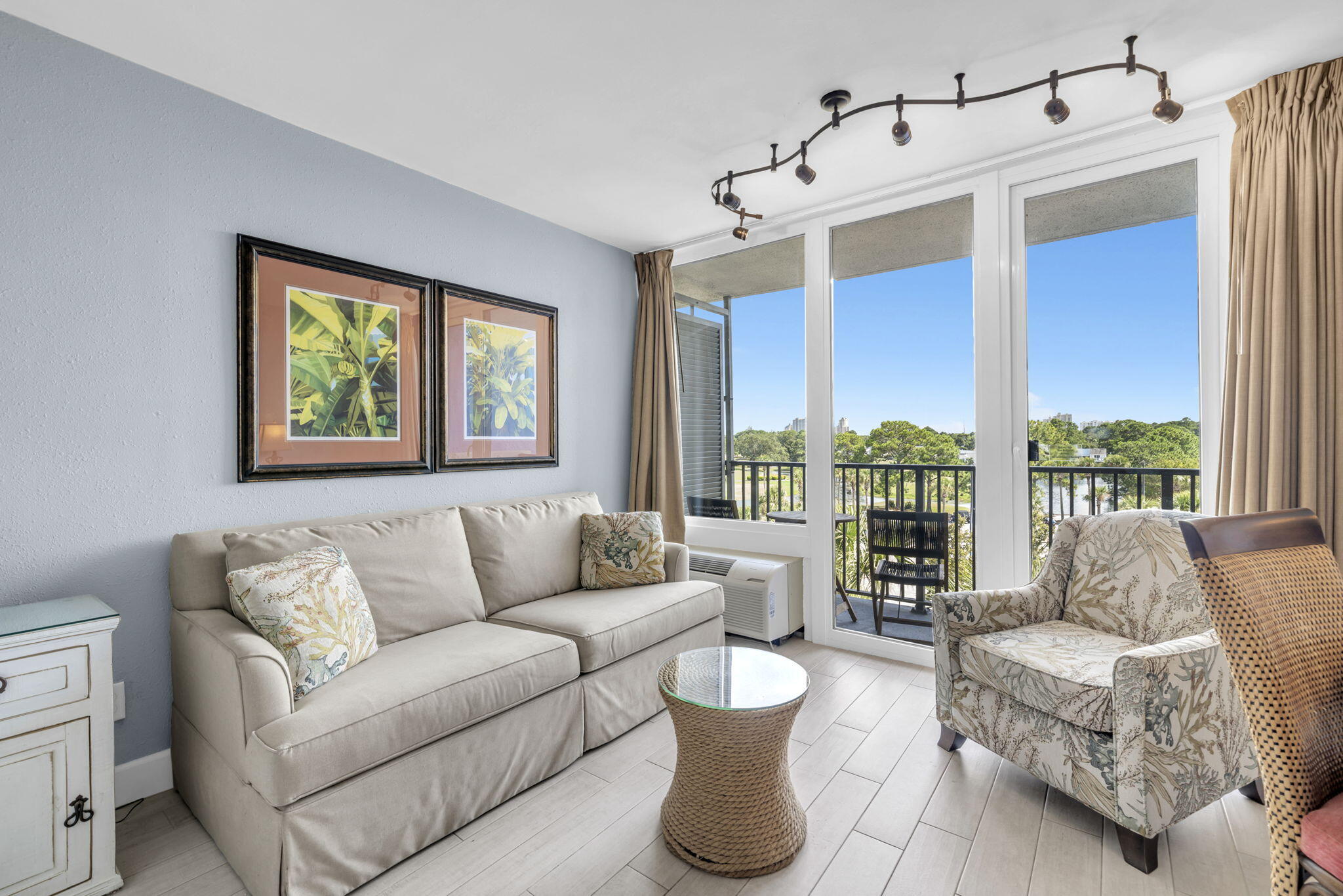 BAYSIDE CONDO SANDESTIN - Residential