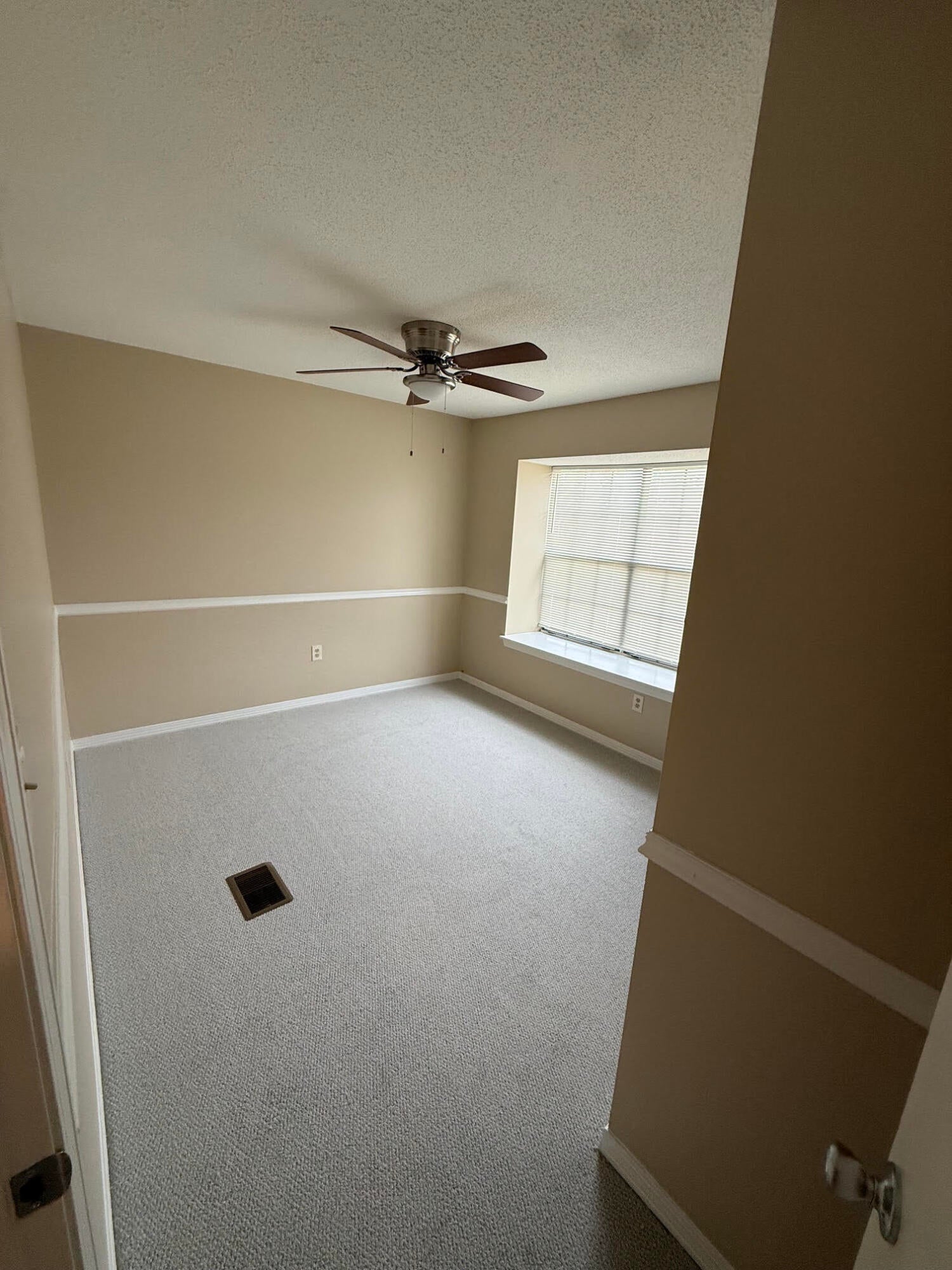 CHINAS COVE - Residential Lease