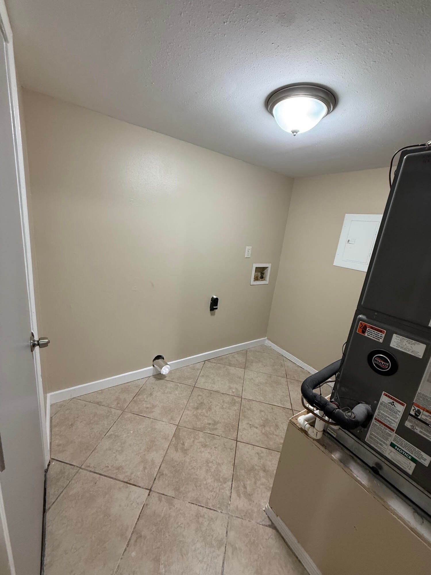 CHINAS COVE - Residential Lease