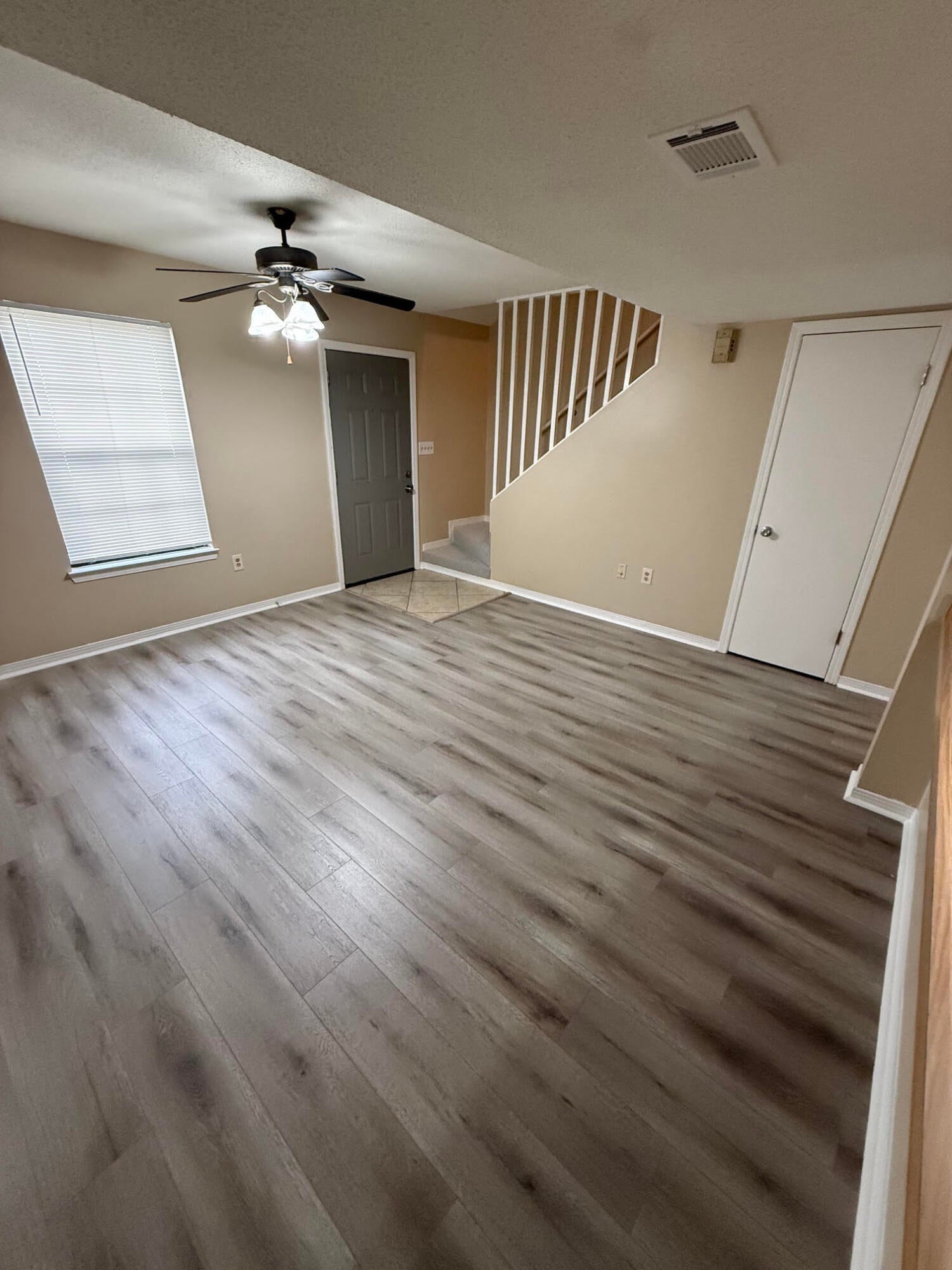 CHINAS COVE - Residential Lease