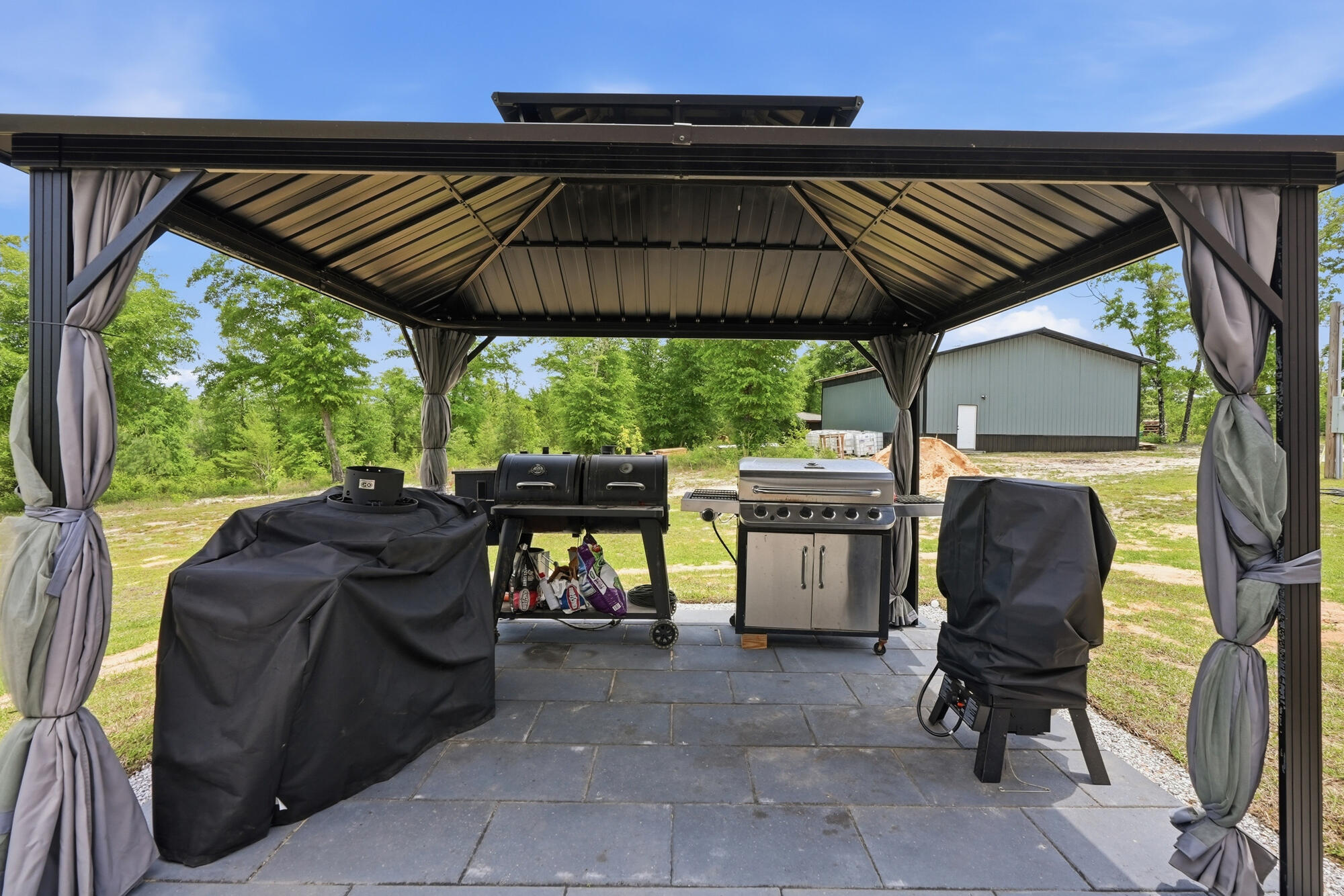 NO RECORDED SUBDIVISION - Residential