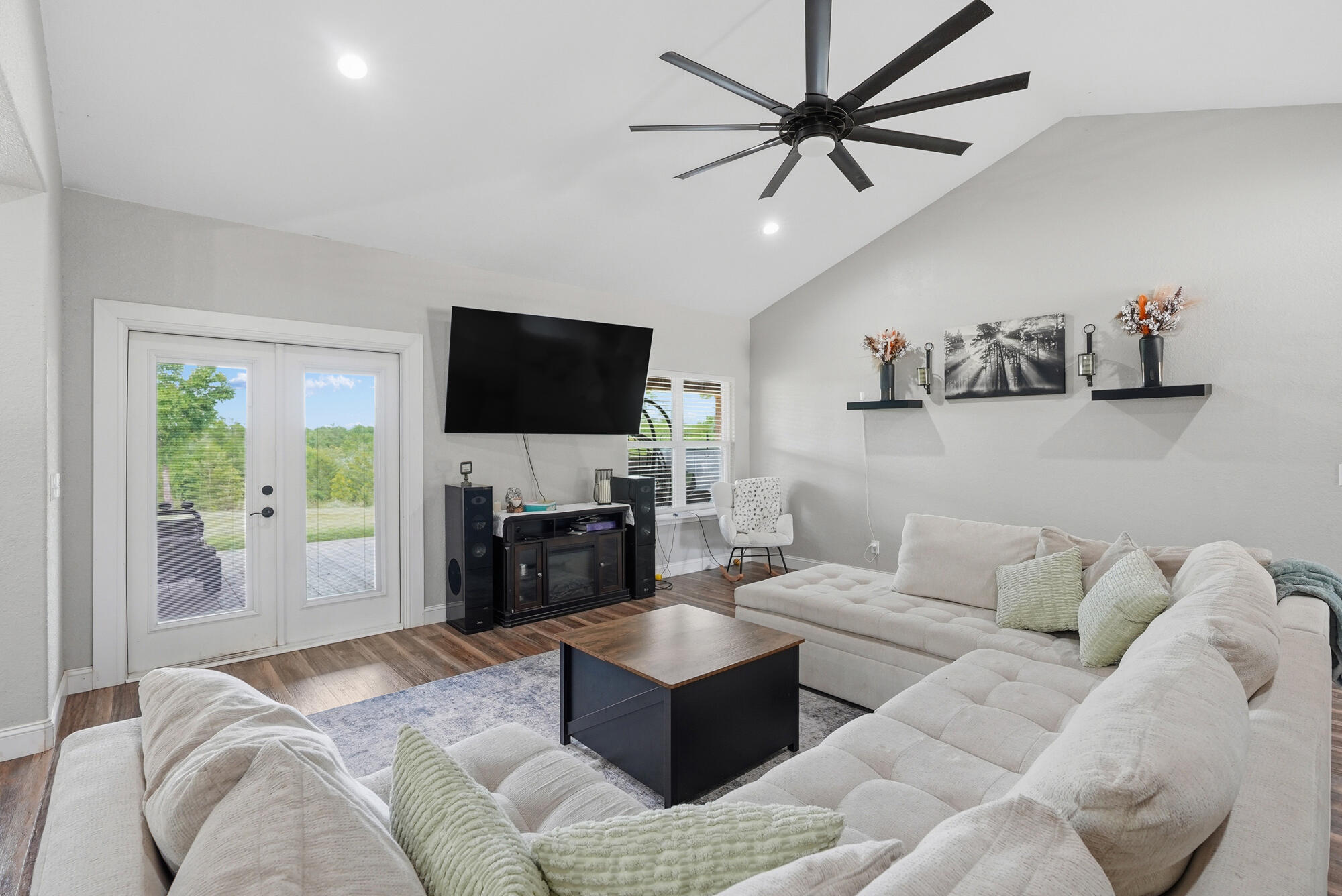 NO RECORDED SUBDIVISION - Residential