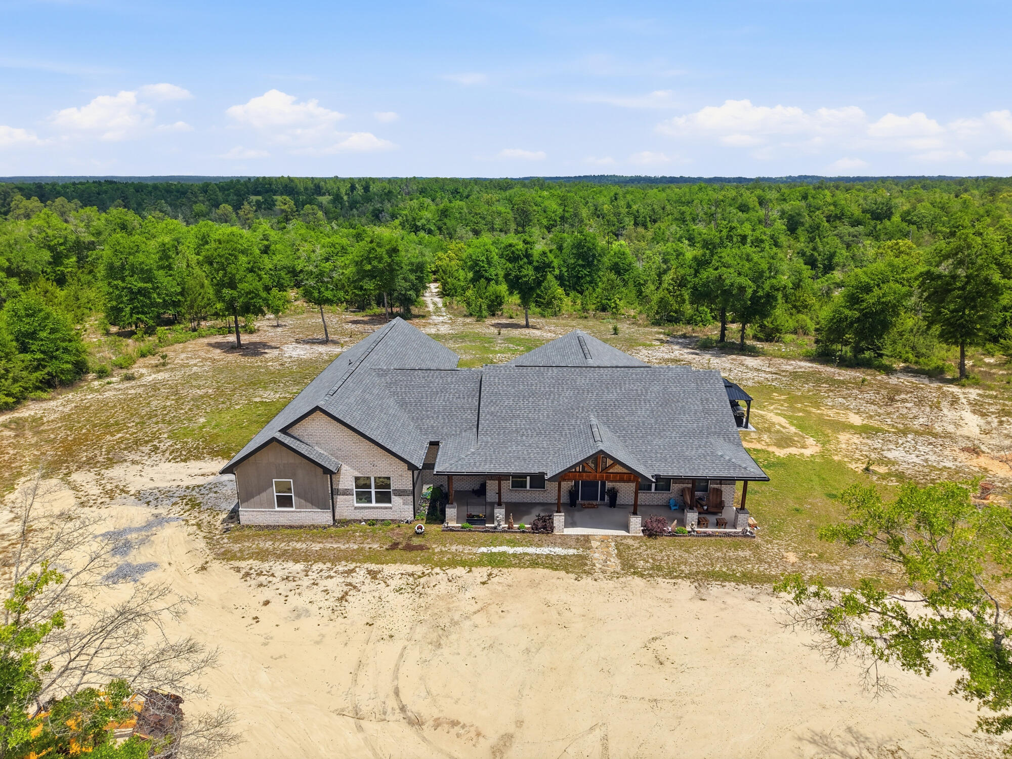 NO RECORDED SUBDIVISION - Residential