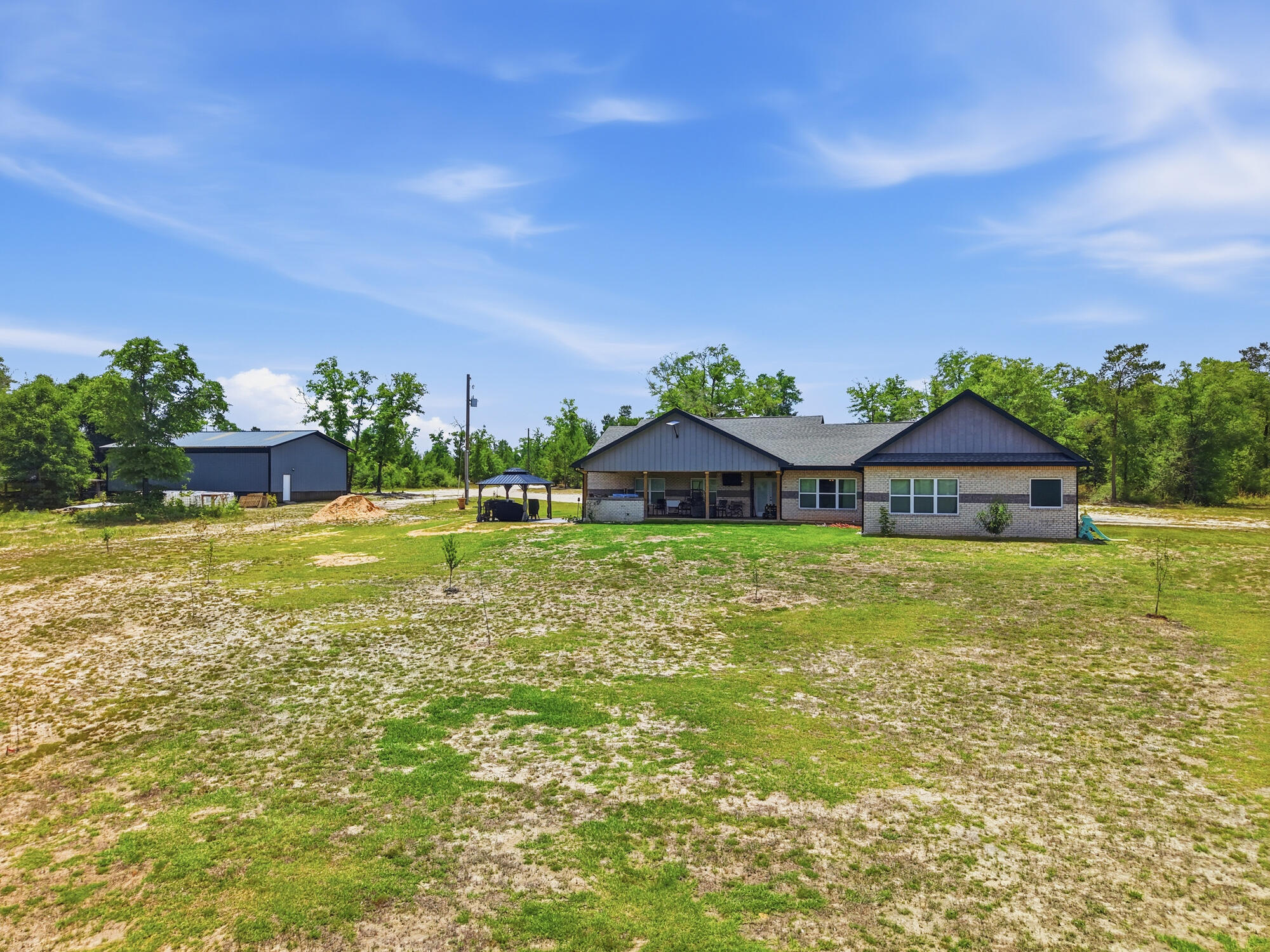NO RECORDED SUBDIVISION - Residential