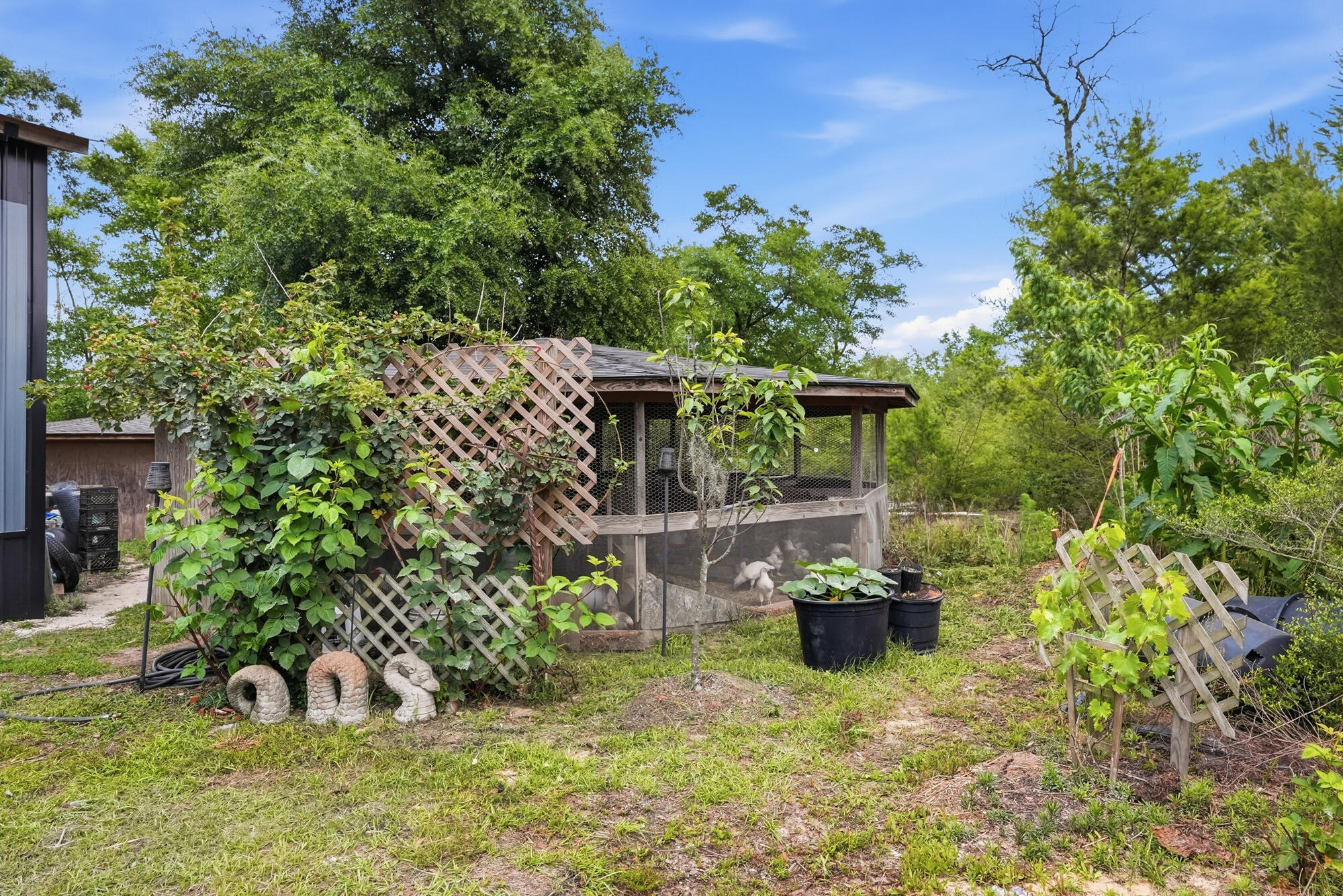 NO RECORDED SUBDIVISION - Residential