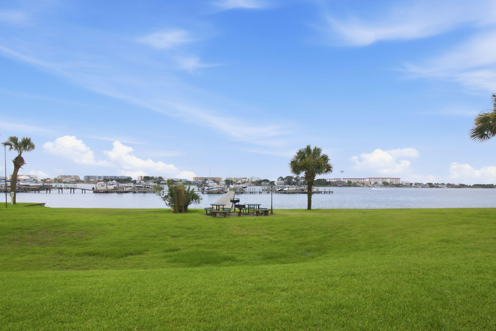 PIRATES BAY PH 1 - Residential