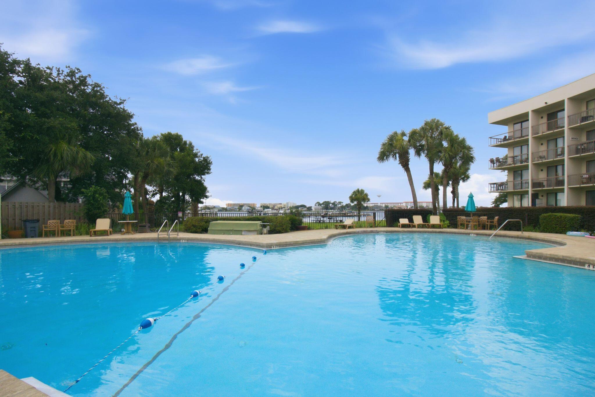 PIRATES BAY PH 1 - Residential