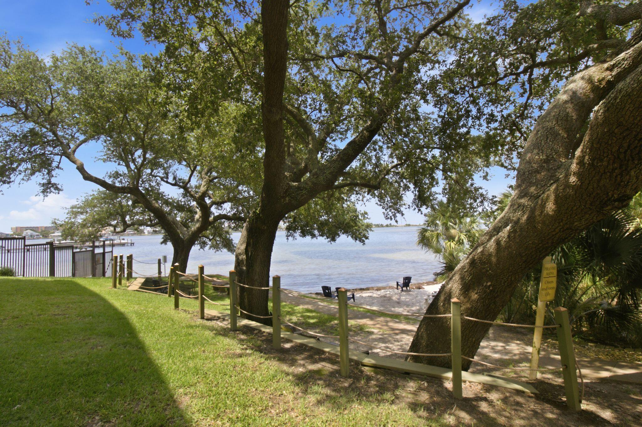 PIRATES BAY PH 1 - Residential