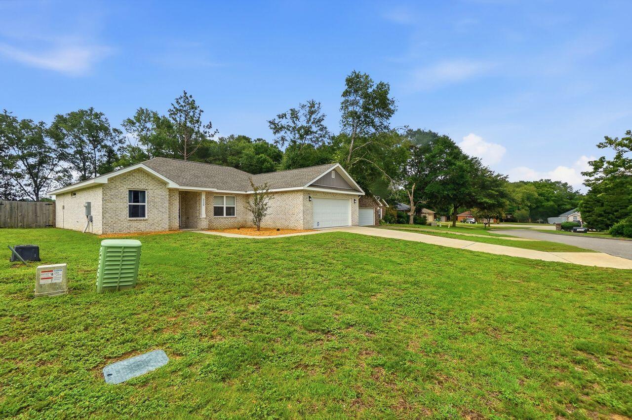 SPRING HOLLOW ESTATES - Residential