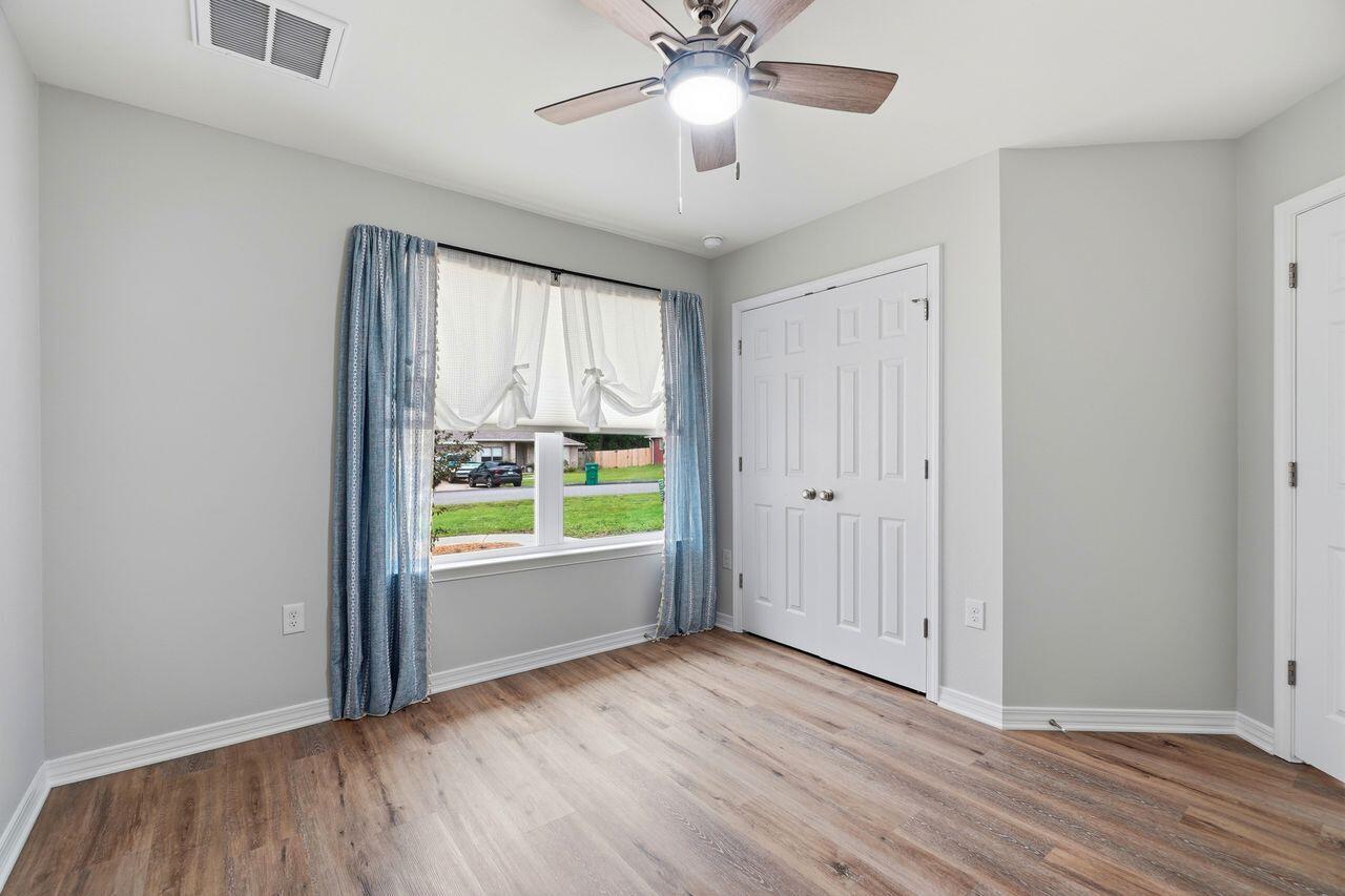 SPRING HOLLOW ESTATES - Residential
