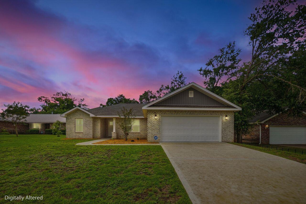 SPRING HOLLOW ESTATES - Residential