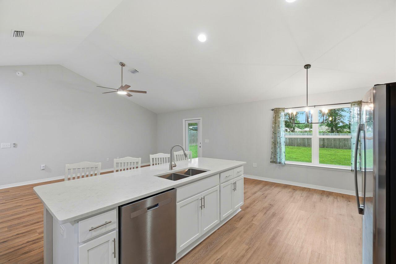 SPRING HOLLOW ESTATES - Residential
