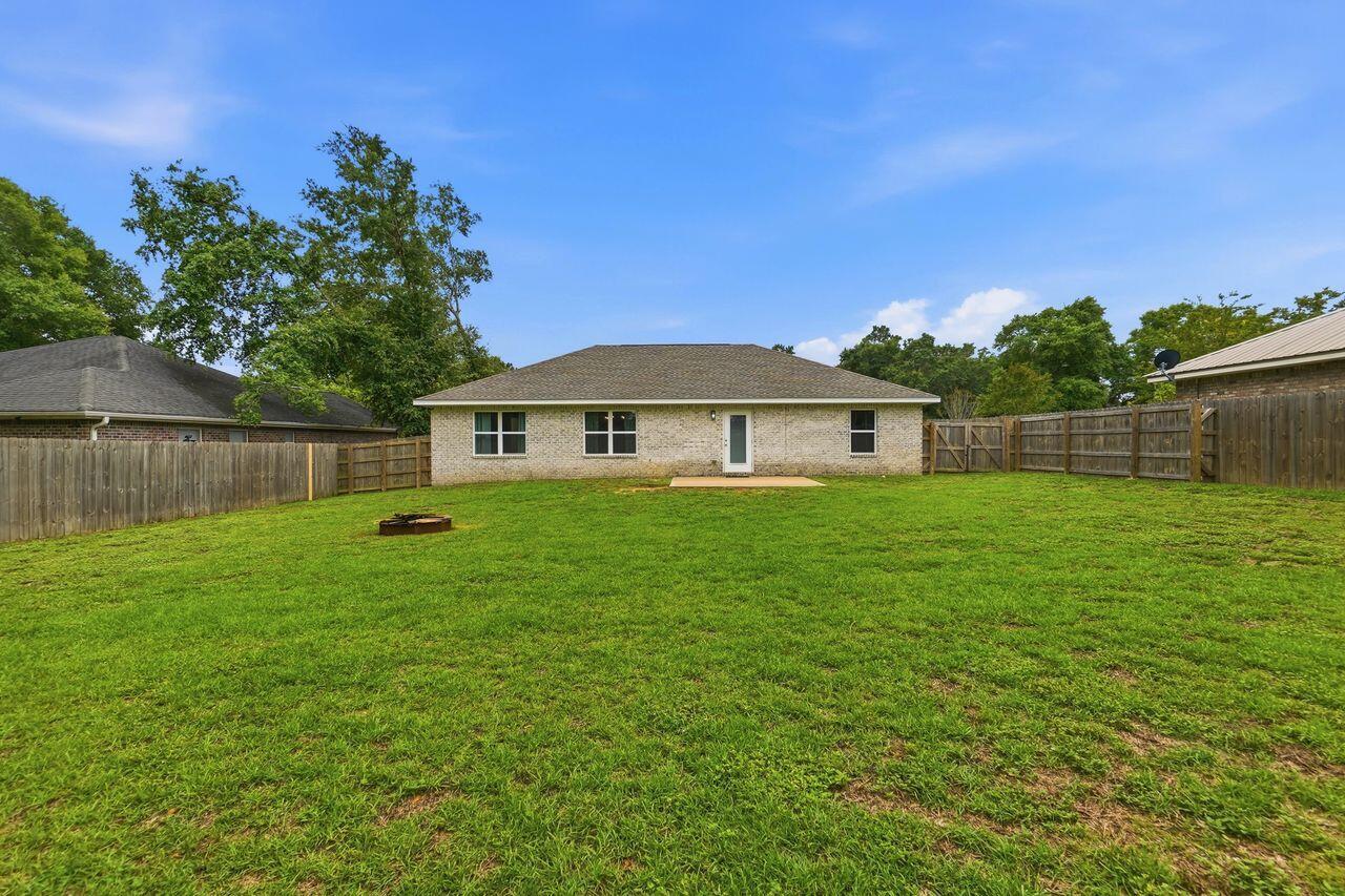 SPRING HOLLOW ESTATES - Residential