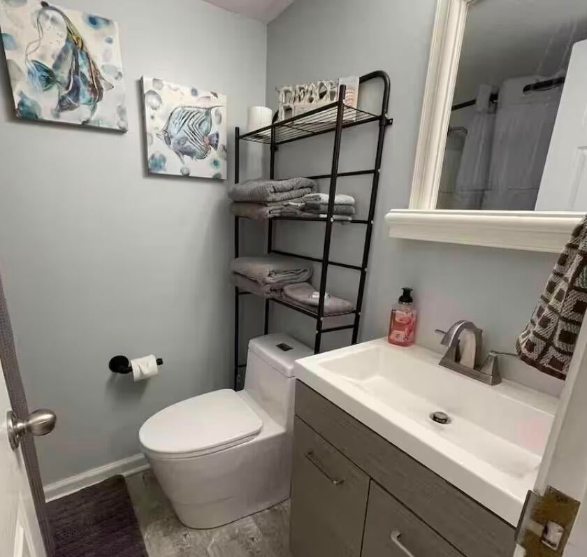 TROPICAL ISLE CONDO - Residential