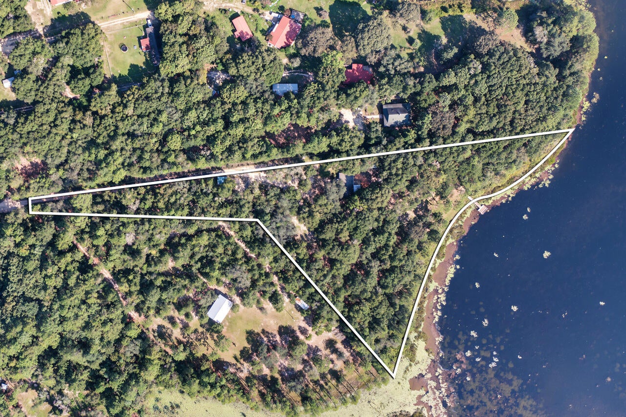 NO RECORDED SUBDIVISION - Residential